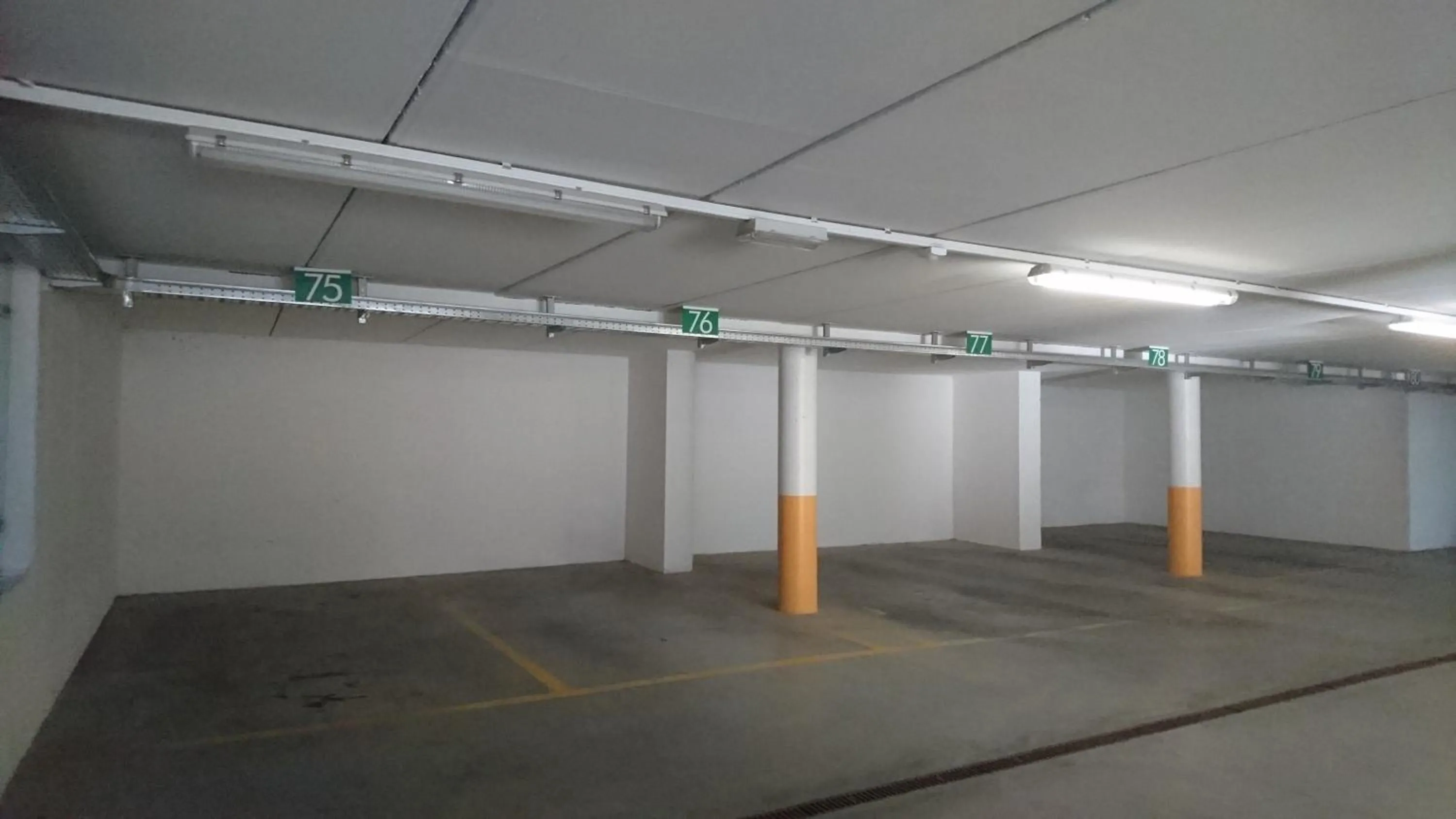 Parking in Residence Ploner