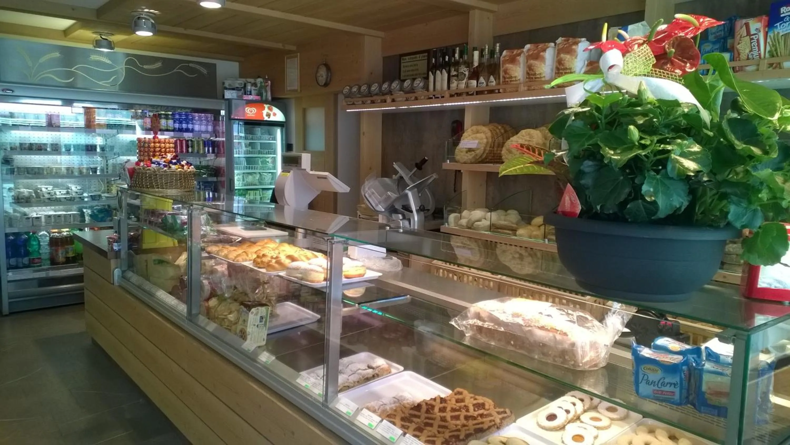 On-site shops in Residence Ploner