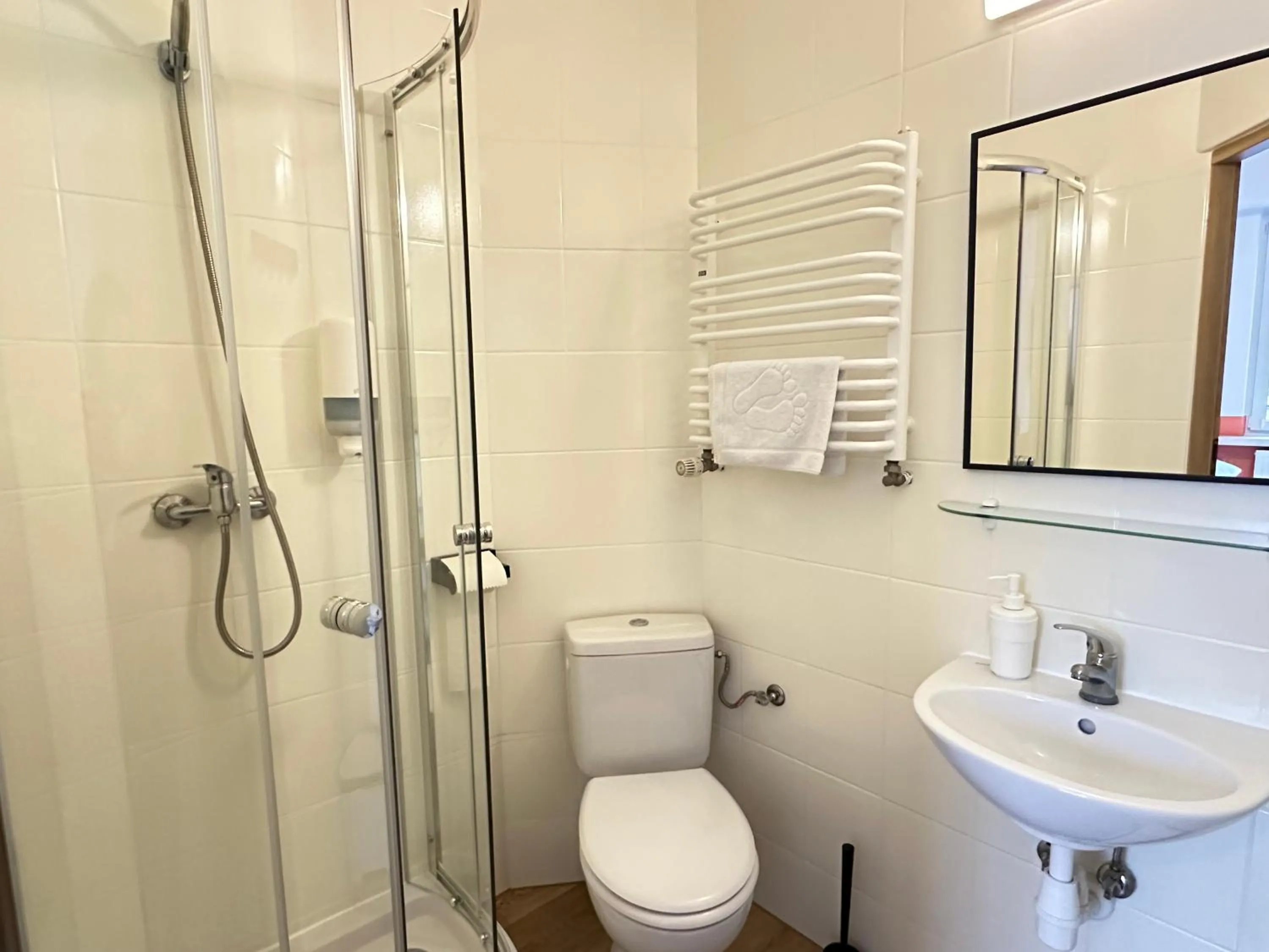 Shower in Premium Pokoje & Bistro