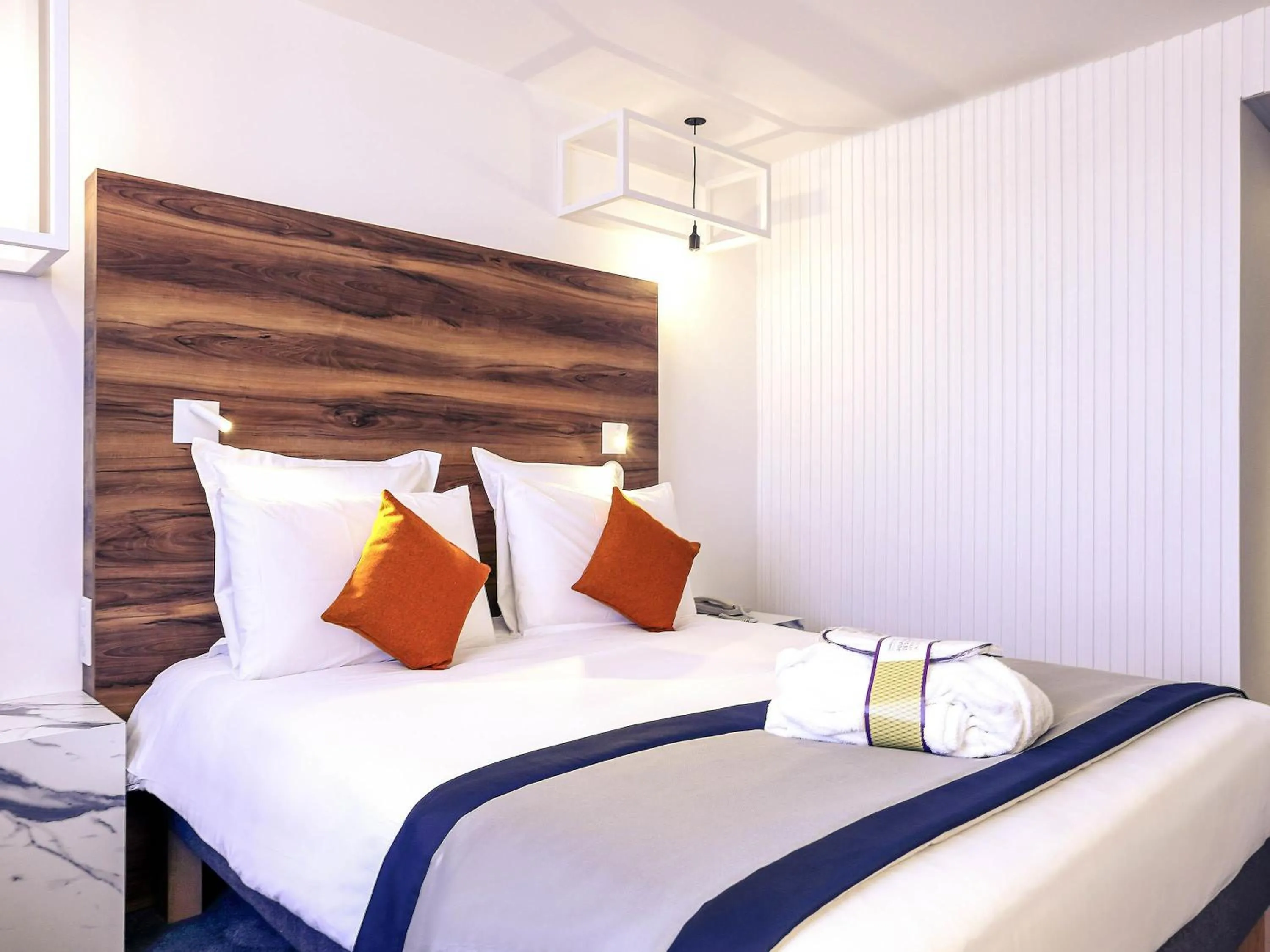 Bedroom, Bed in Mercure Nancy Centre Gare