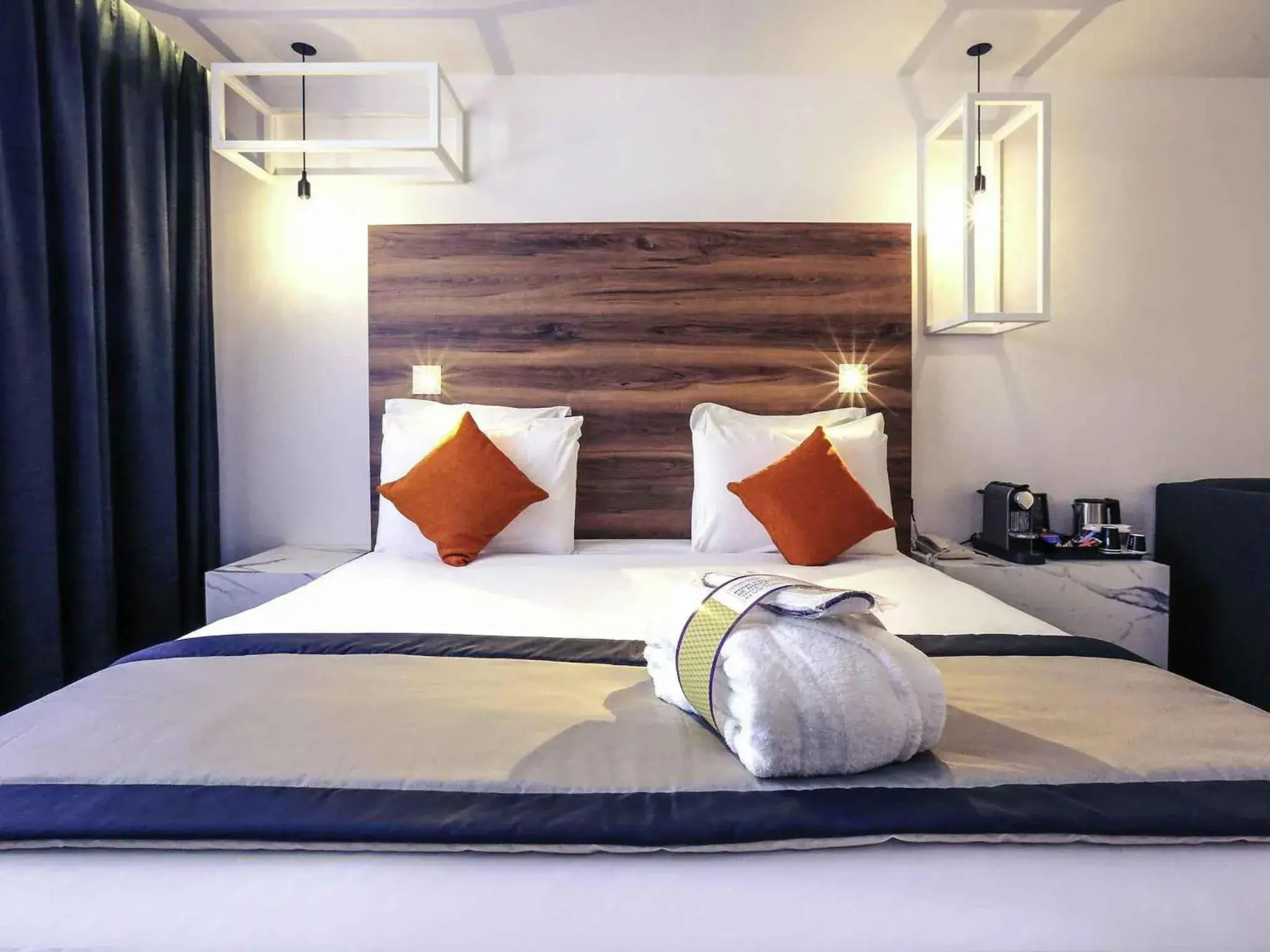 Bedroom, Bed in Mercure Nancy Centre Gare Bedroom, Bed in Mercure Nancy Centre Gare