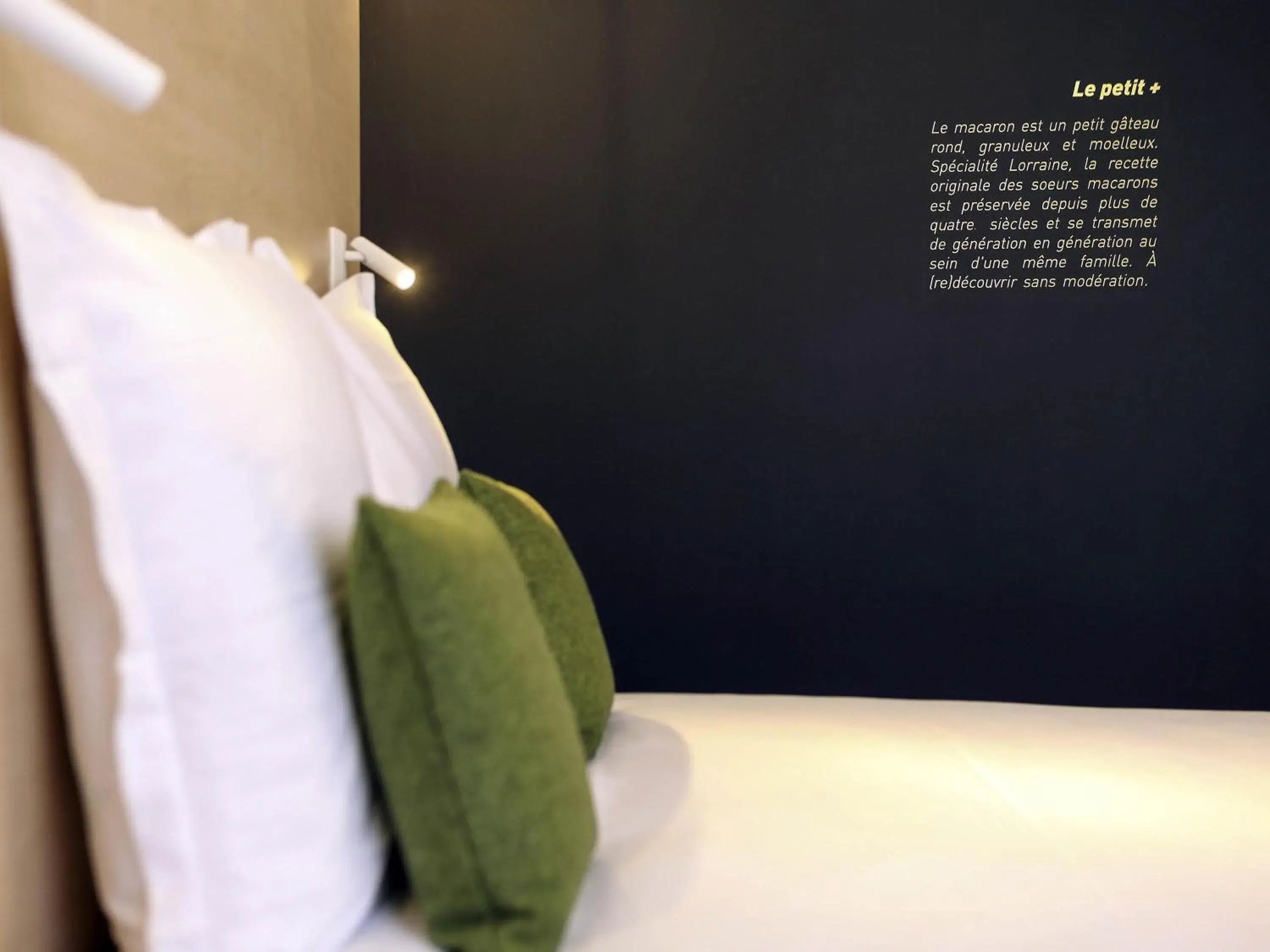 Bedroom, Bed in Mercure Nancy Centre Gare Bedroom, Bed in Mercure Nancy Centre Gare