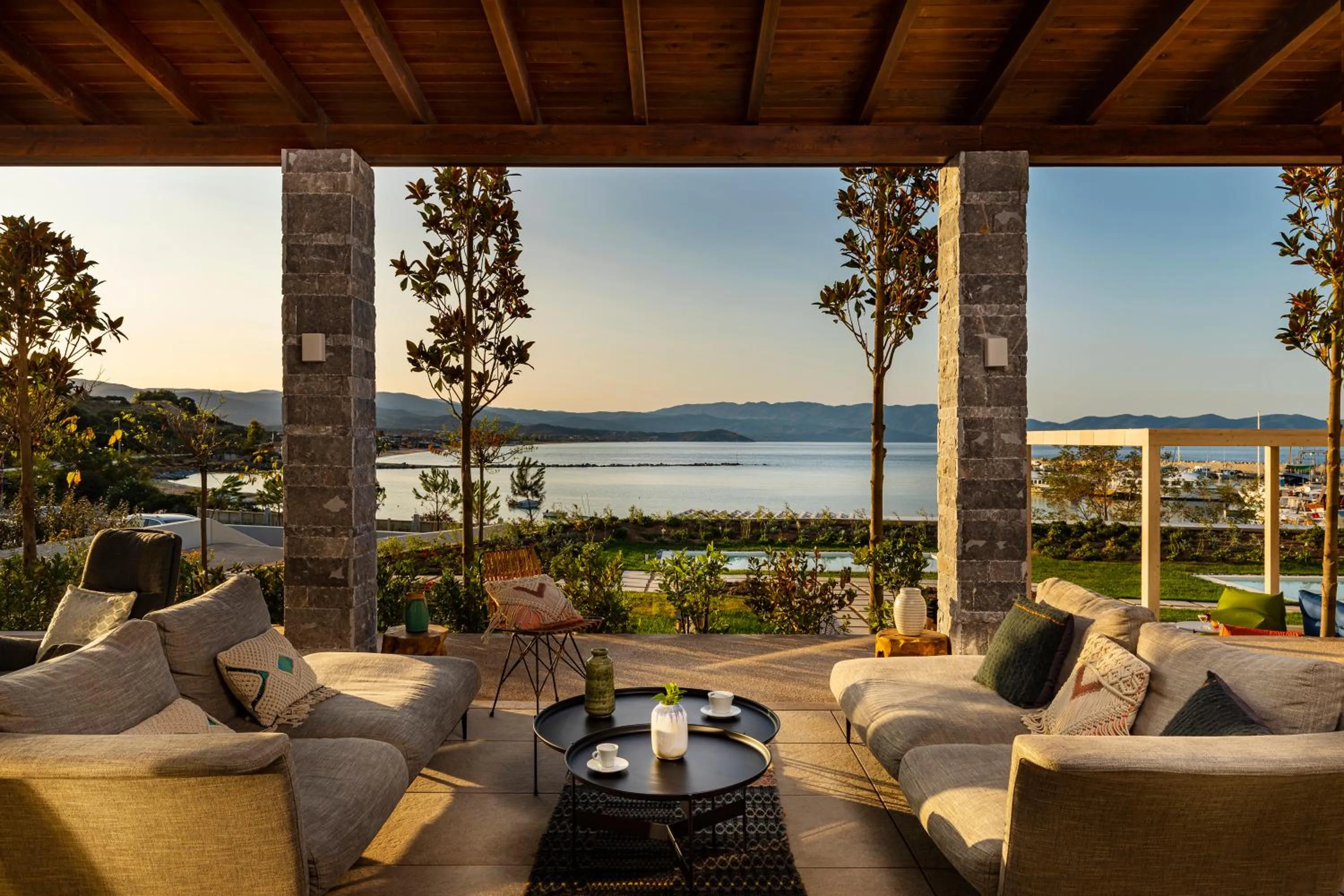 Lounge or bar in Mount Athos Resort