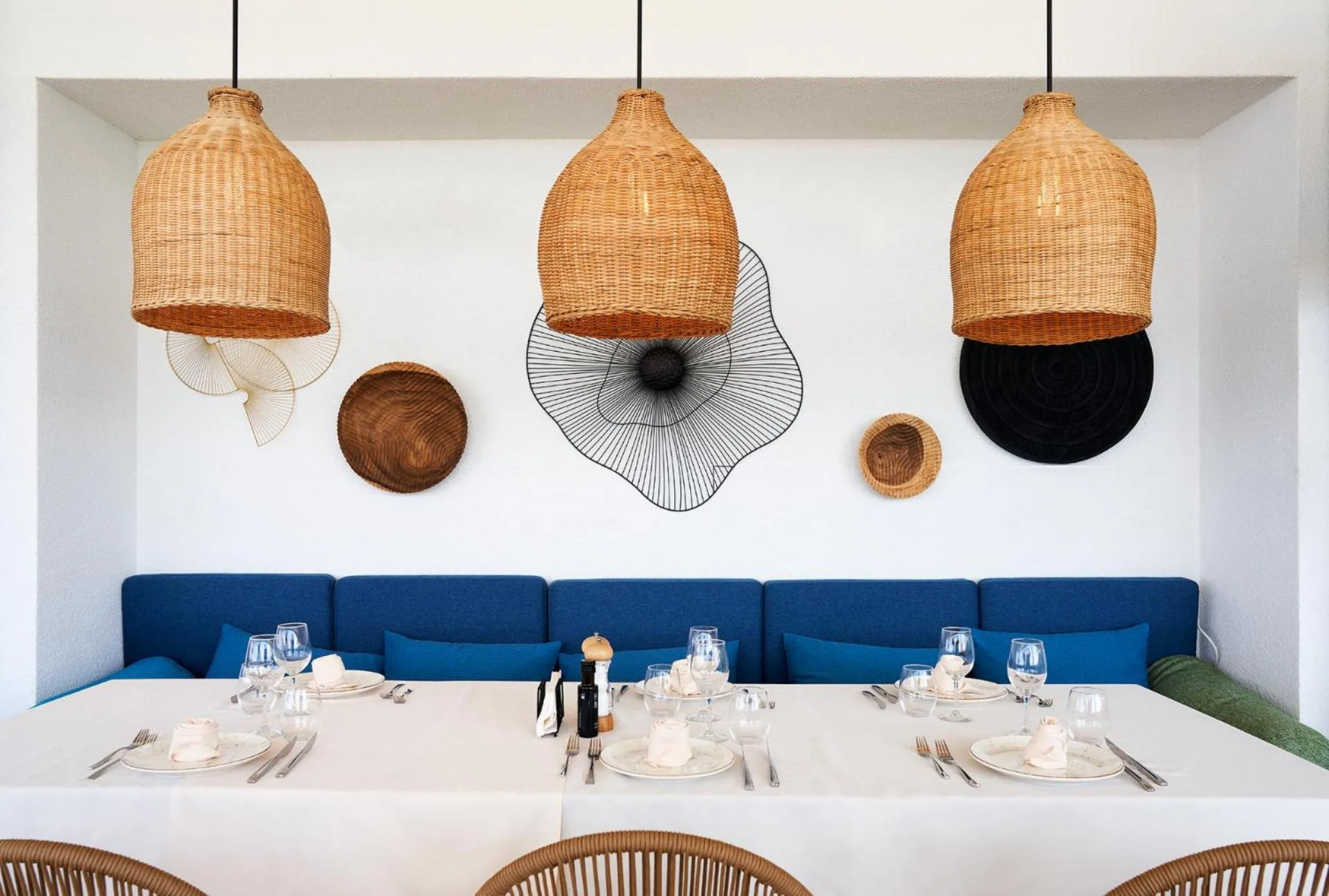 Restaurant/places to eat in Mount Athos Resort