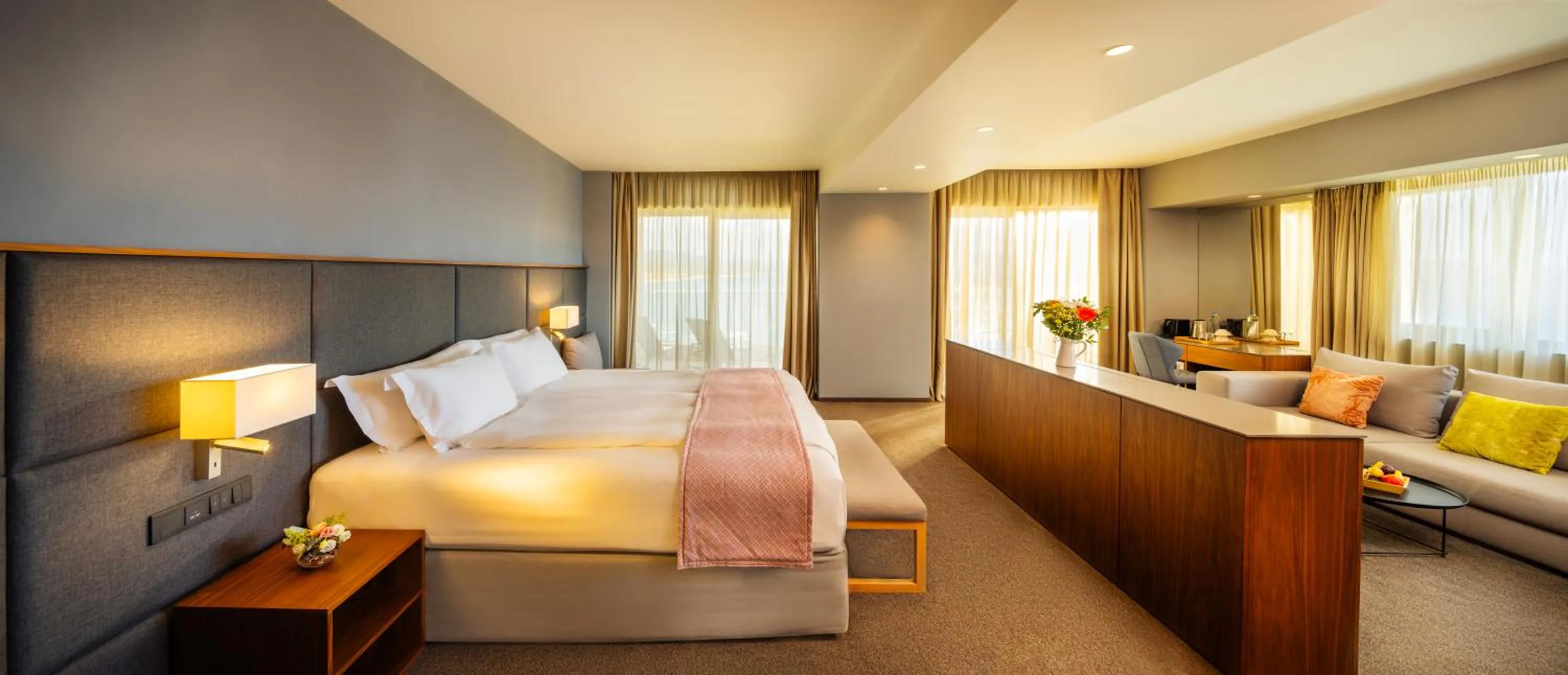 Bedroom, Bed in Mount Athos Resort