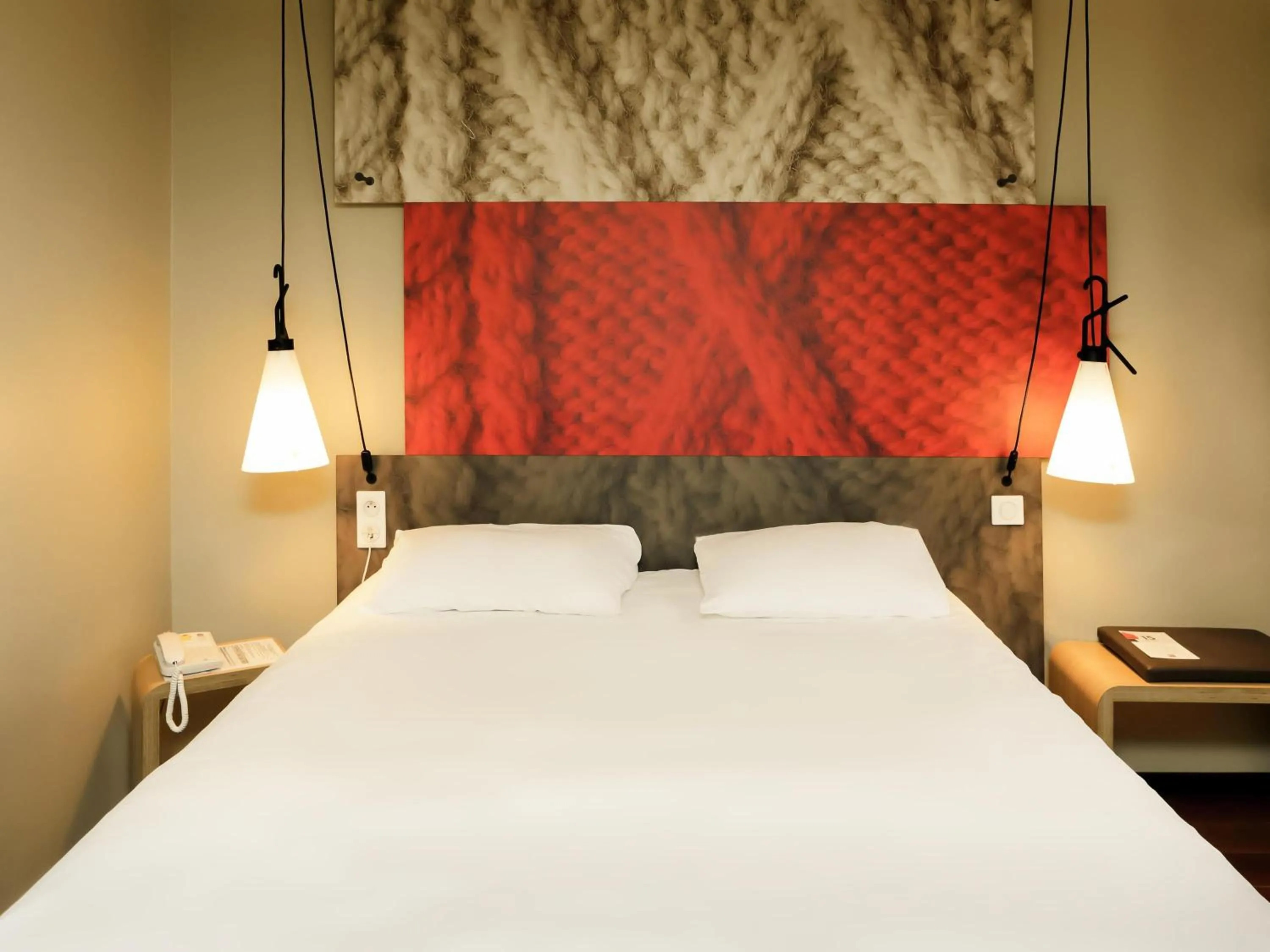 Bedroom, Bed in ibis Besançon Centre Ville