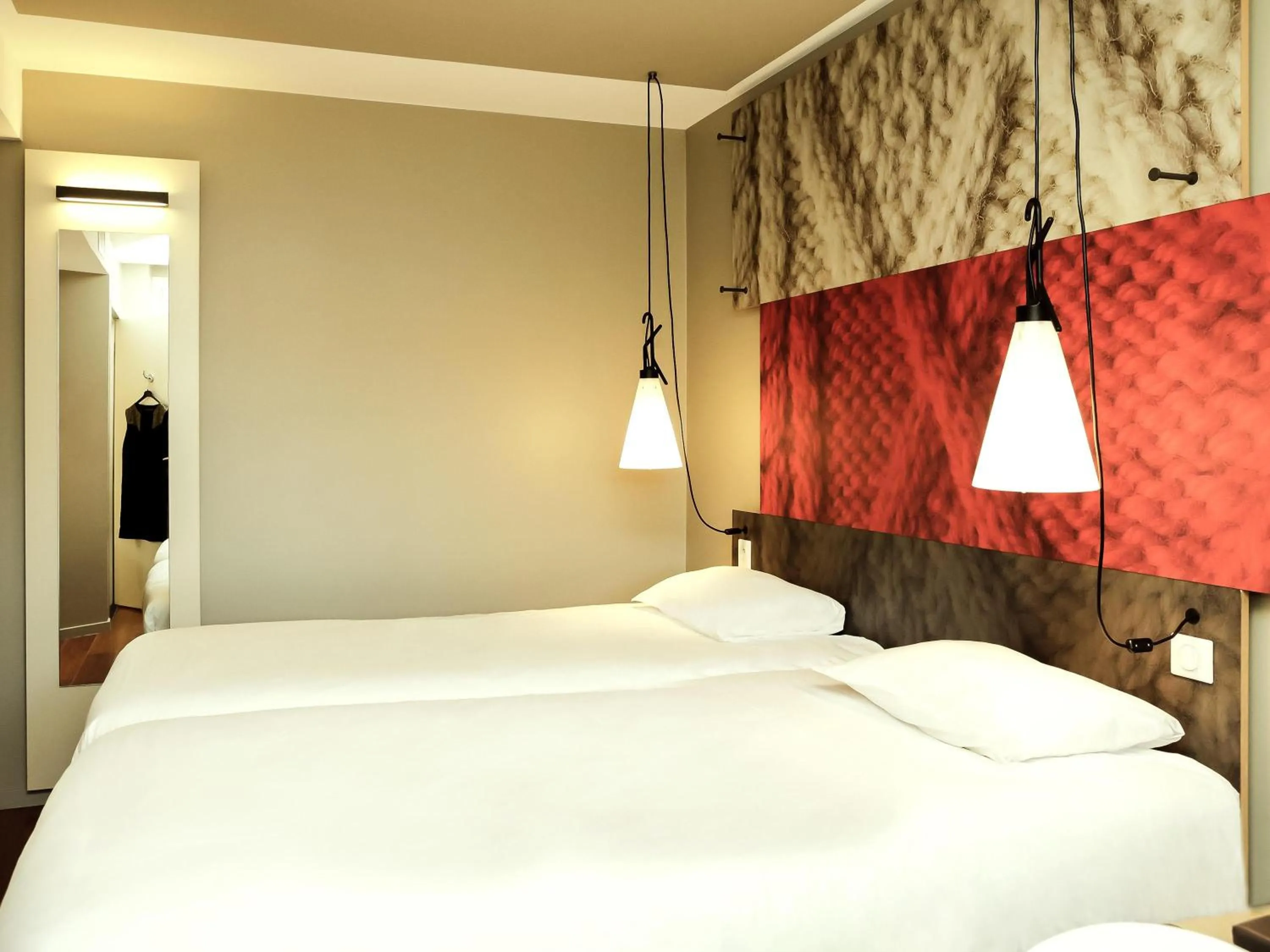 Bedroom, Bed in ibis Besançon Centre Ville