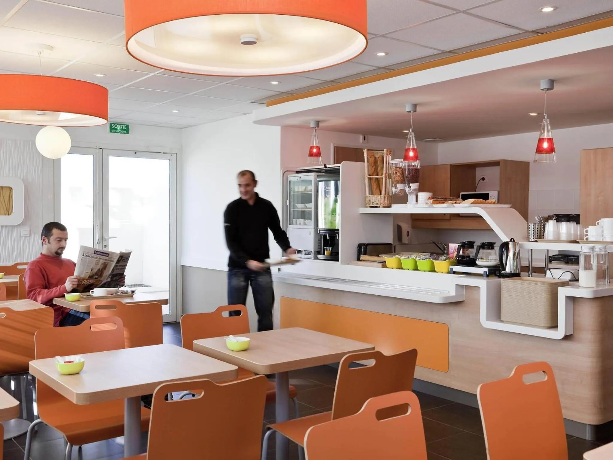 Property building in ibis budget Istres Trigance