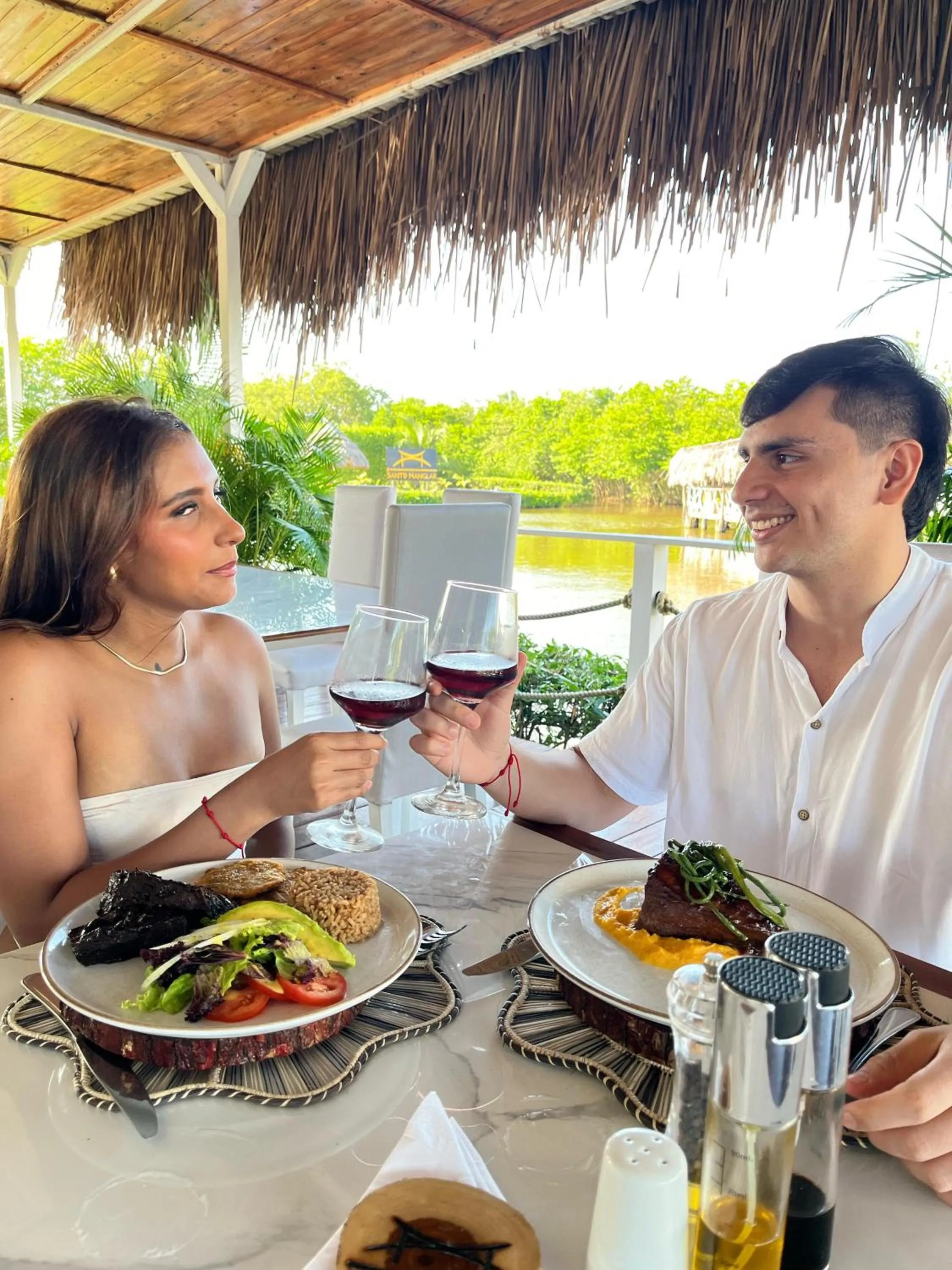 Restaurant/places to eat in Santo Manglar Cartagena Life Wellness Spa Hotel