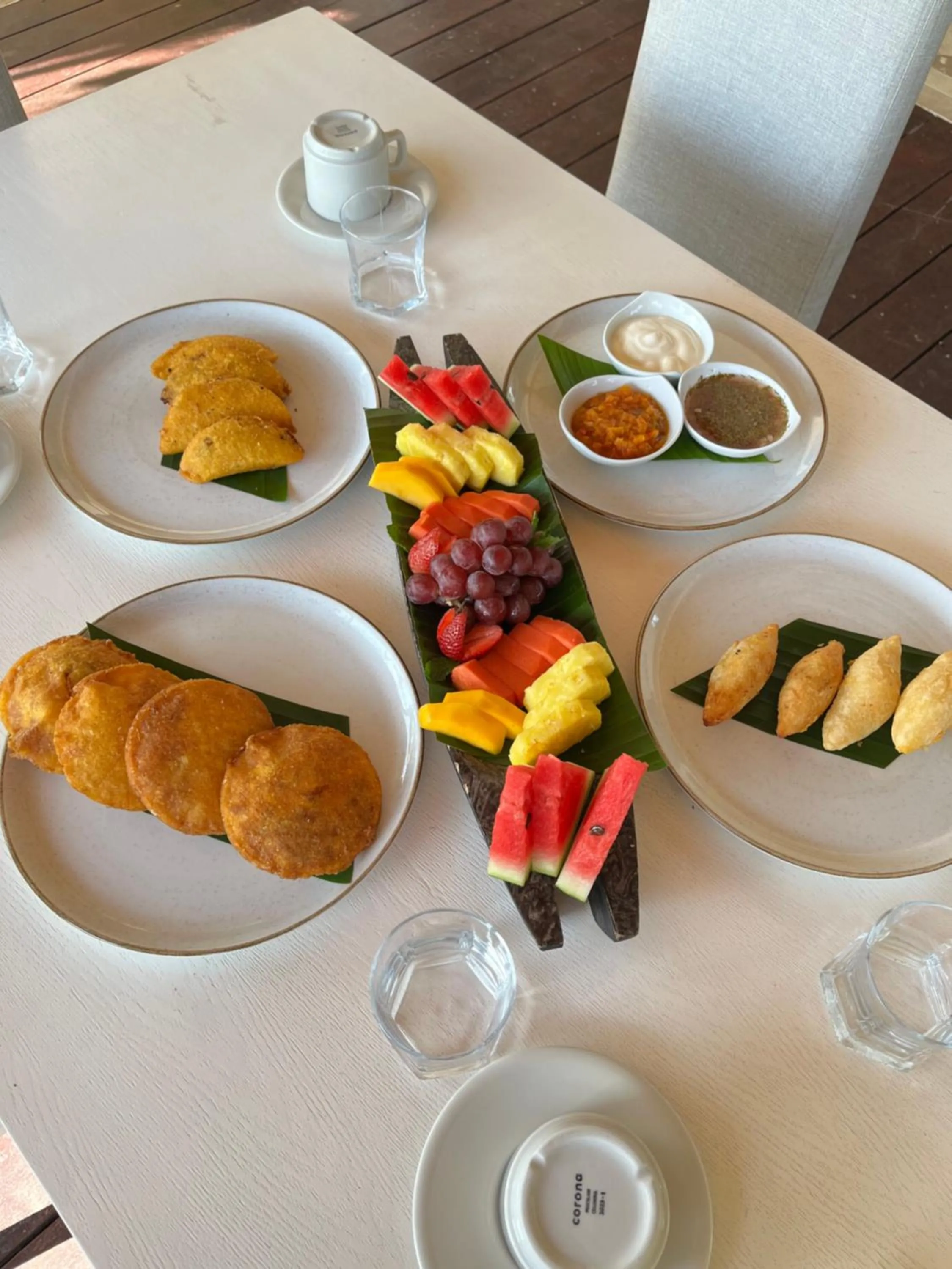 Food and drinks in Santo Manglar Cartagena Life Wellness Spa Hotel