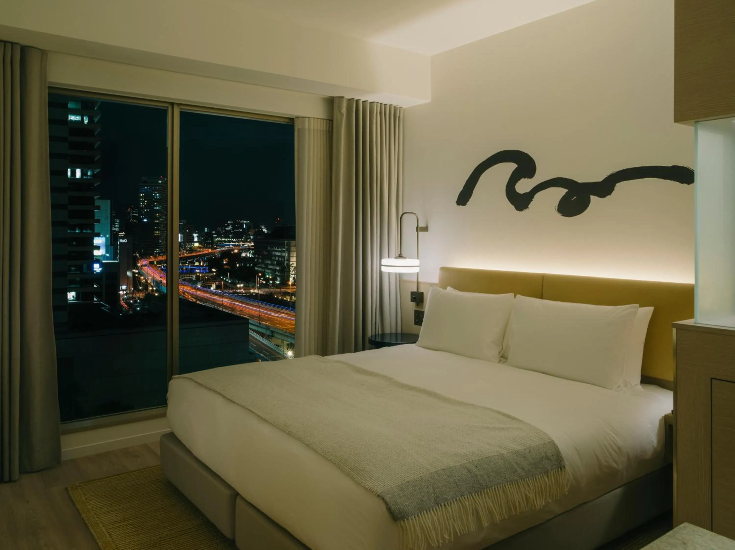 Night, Bed in Zentis Osaka