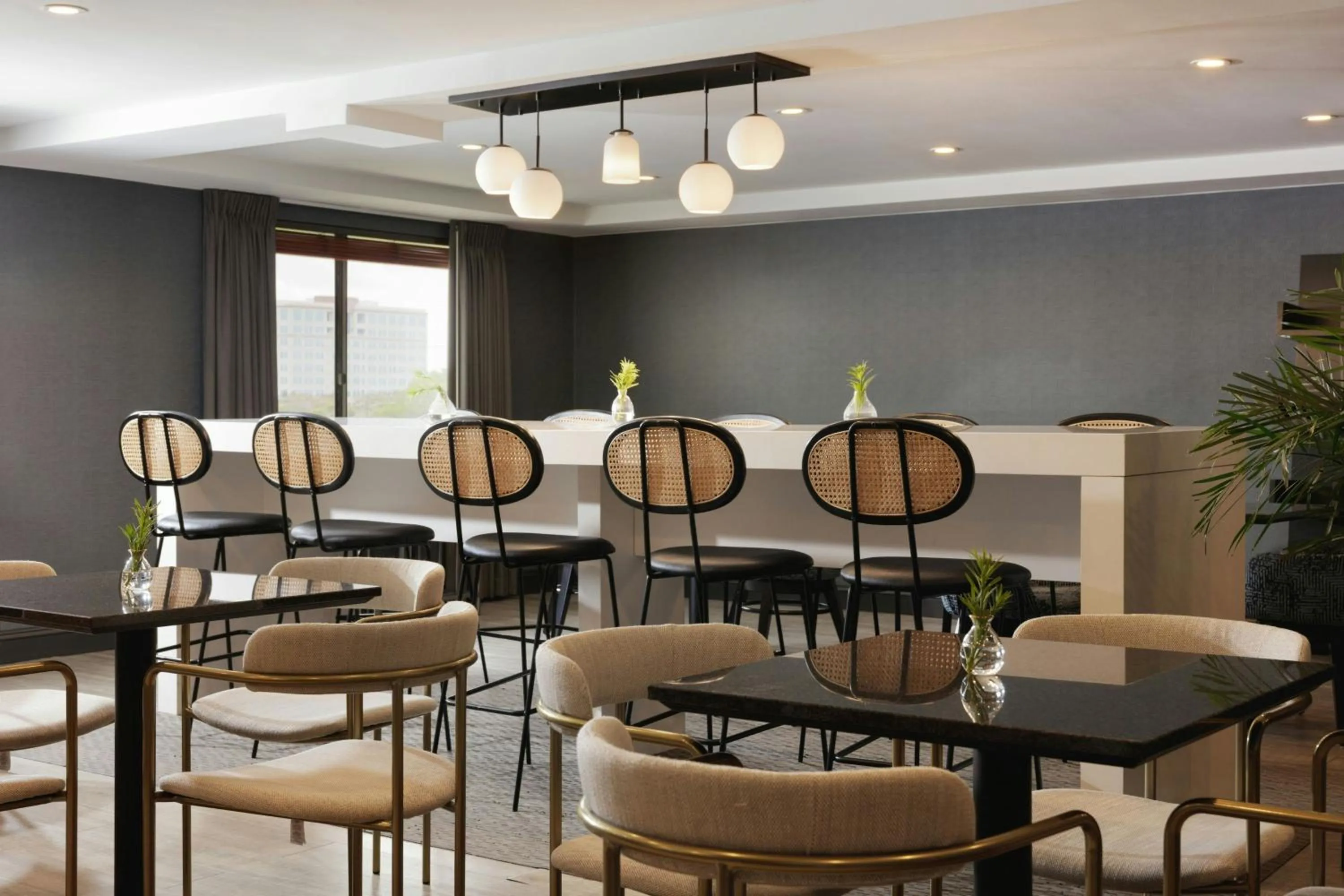 Lounge or bar in Renaissance Boca Raton Hotel