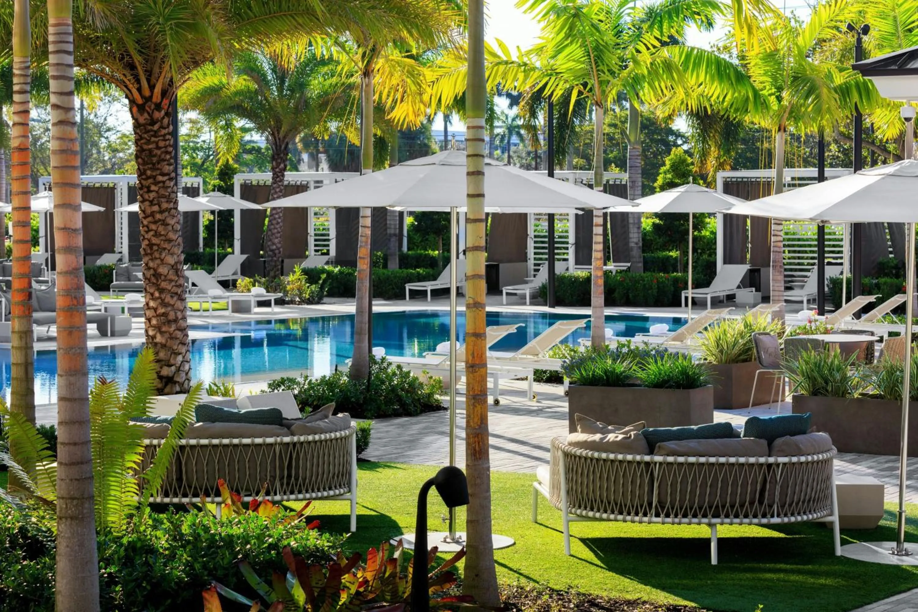 Swimming pool in Renaissance Boca Raton Hotel