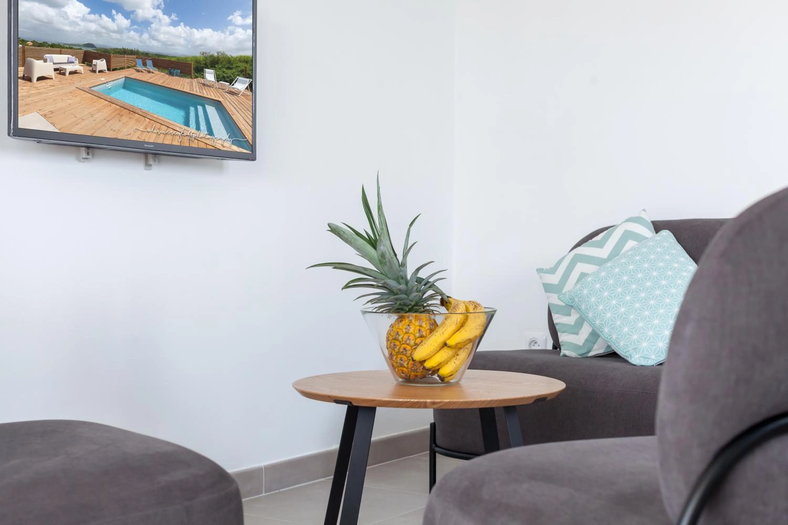 TV and multimedia in SeaCove & SeaSide Villas, classées 4 étoiles
