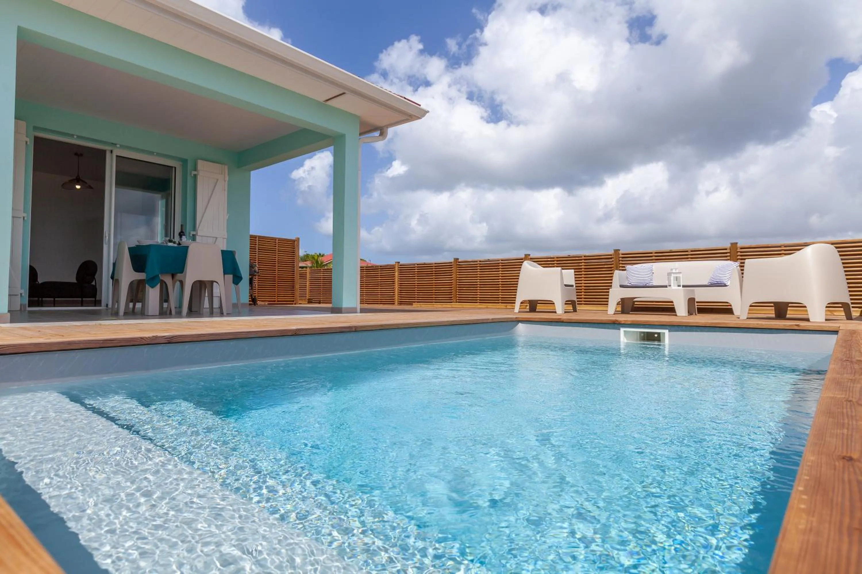 Property building in SeaCove & SeaSide Villas, classées 4 étoiles