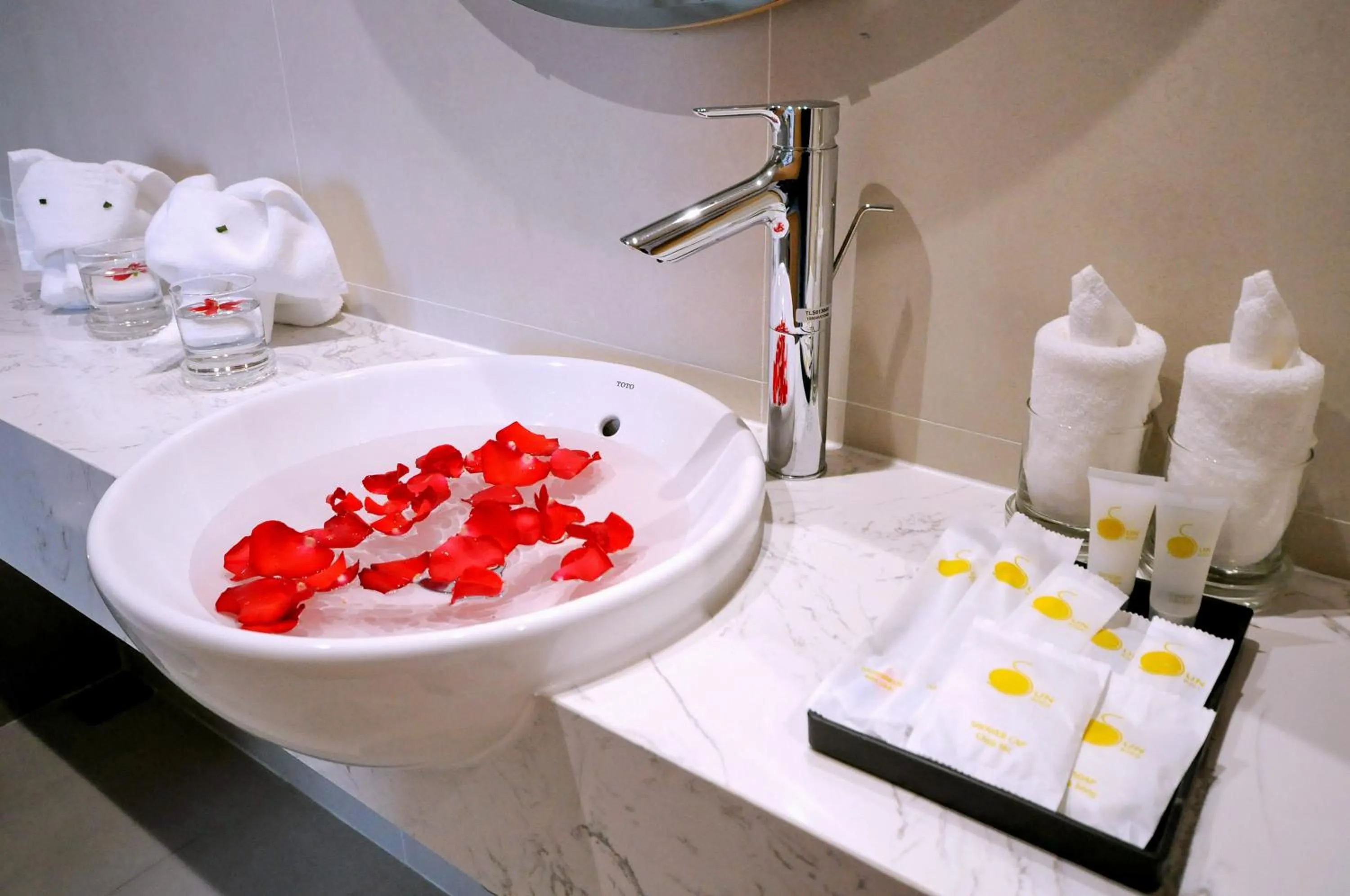 Bathroom in Sun Kiss Hotel