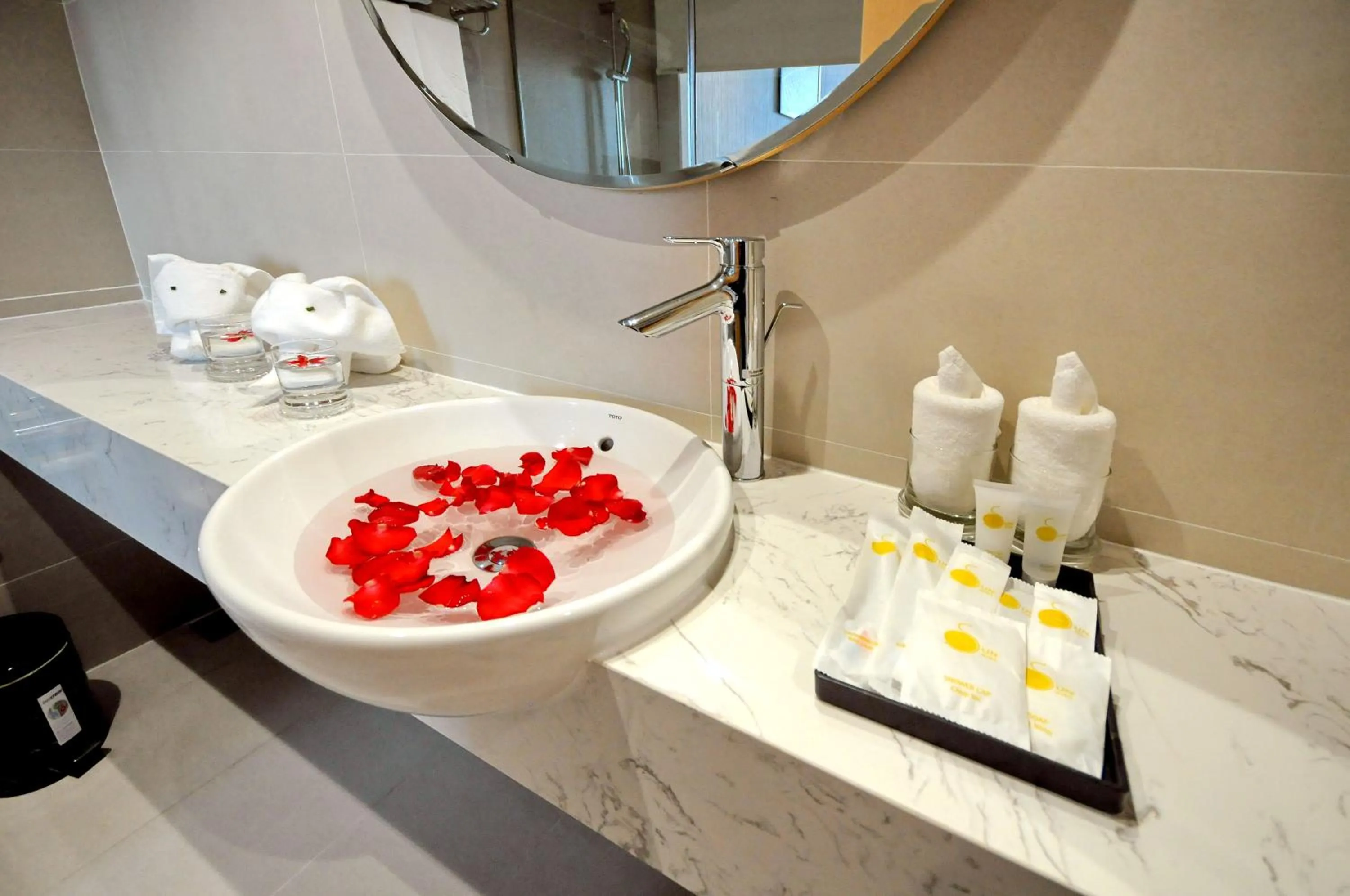 Bathroom in Sun Kiss Hotel