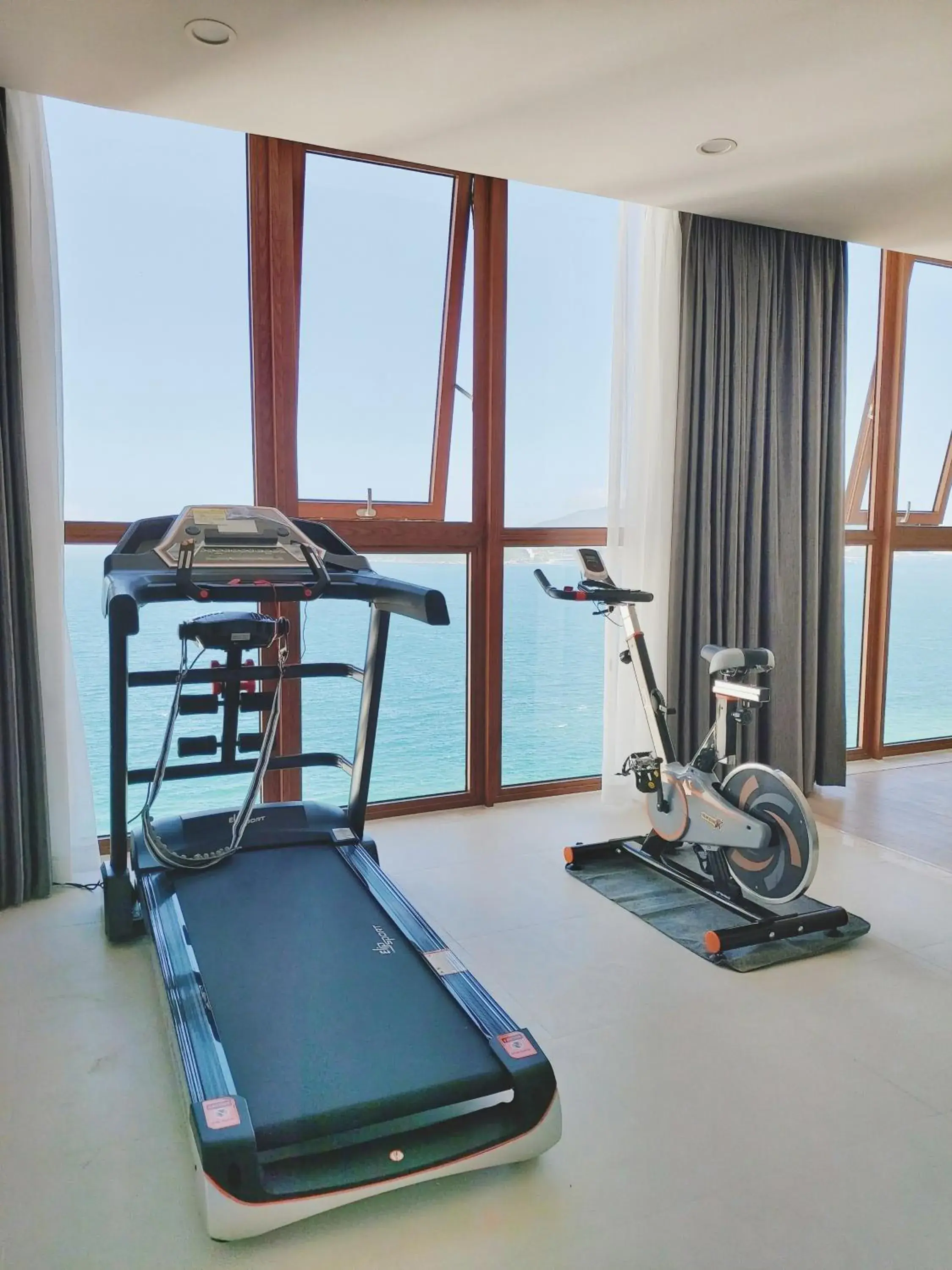 Fitness centre/facilities in Sun Kiss Hotel Fitness centre/facilities in Sun Kiss Hotel