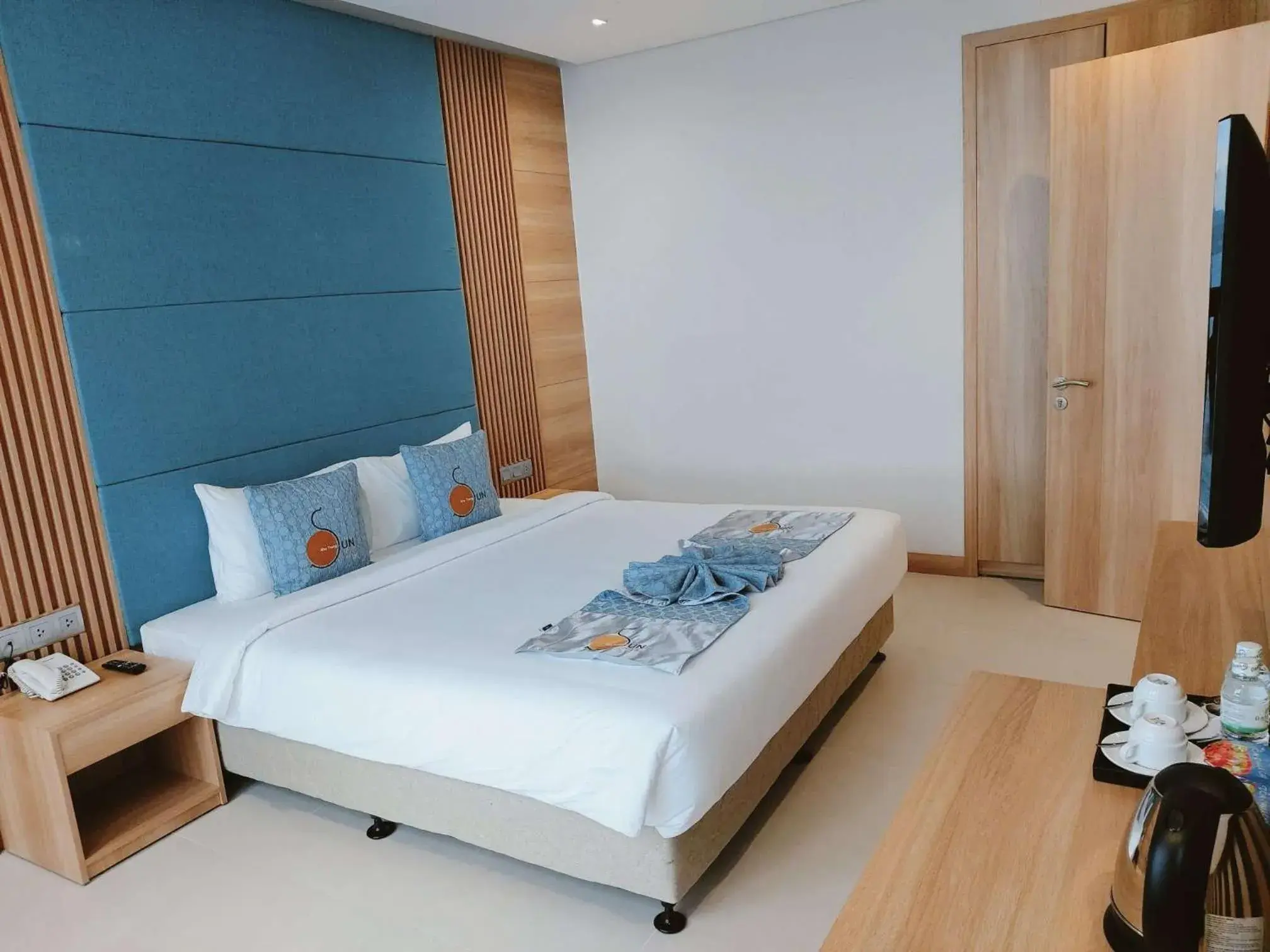 Bed in Sun Kiss Hotel Bed in Sun Kiss Hotel