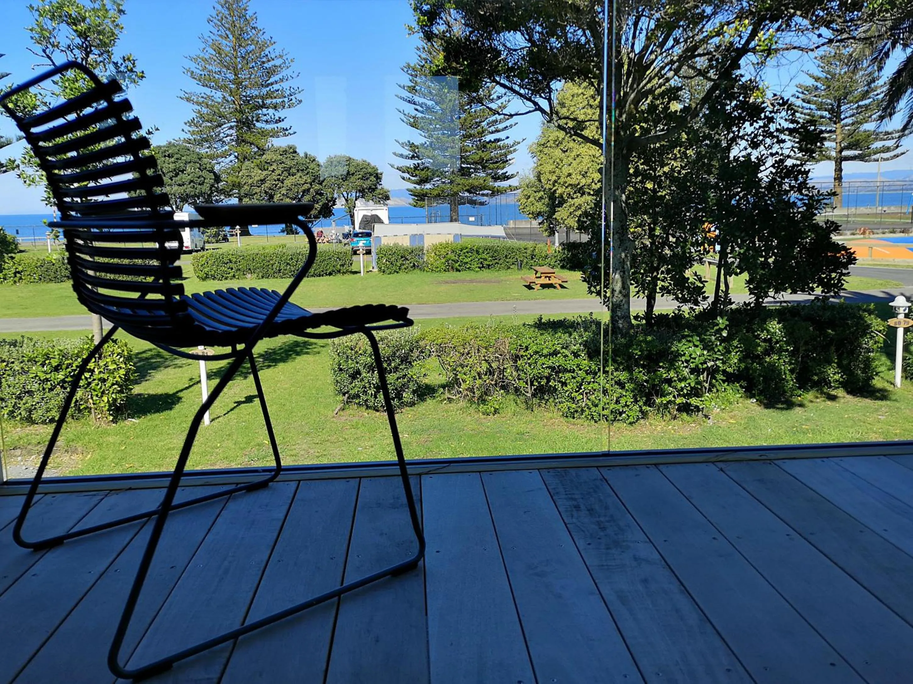 Garden in Waikanae Beach Ocean View Apartments
