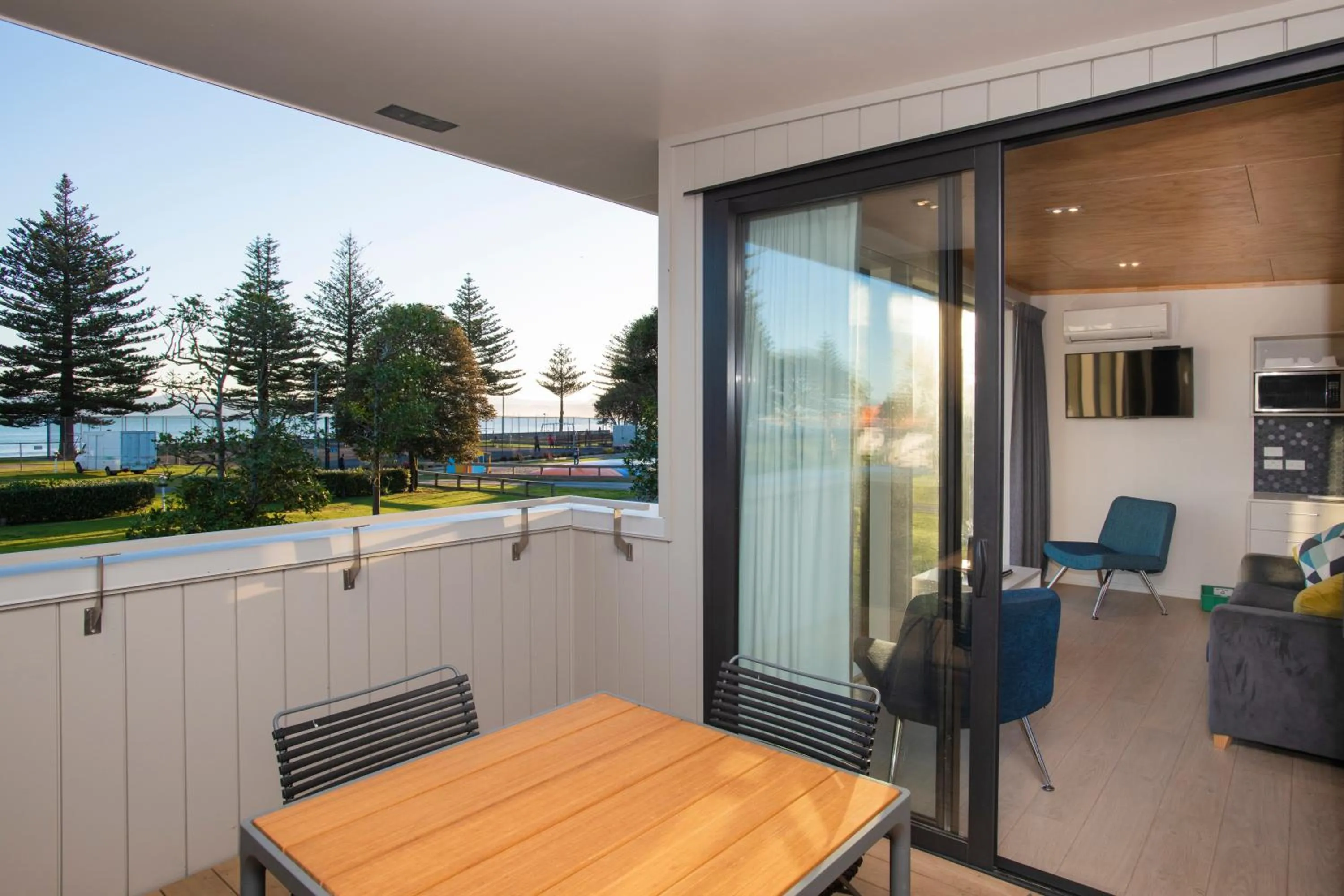 Balcony/Terrace in Waikanae Beach Ocean View Apartments