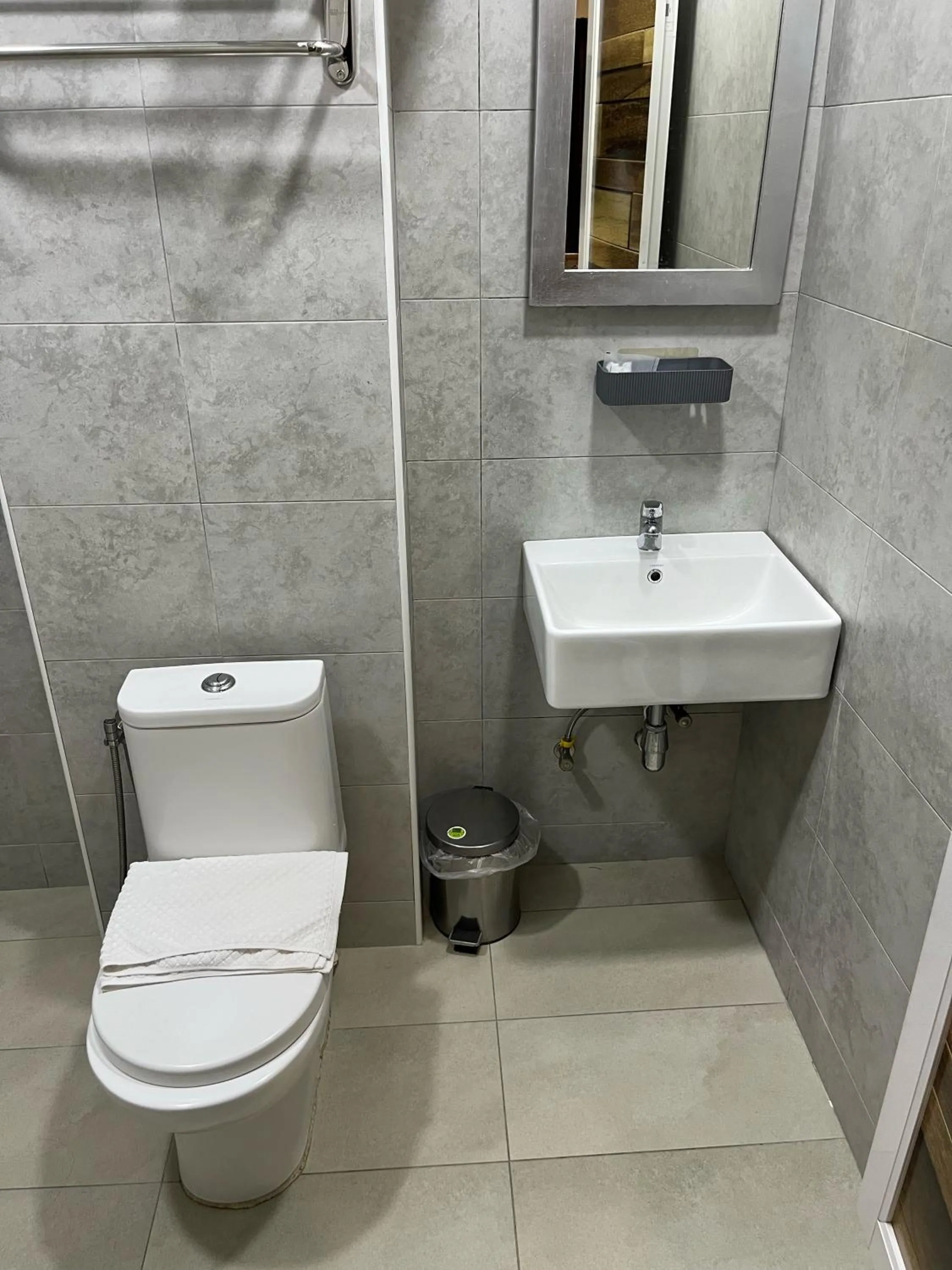 Toilet in Mclane Boutique Hotel