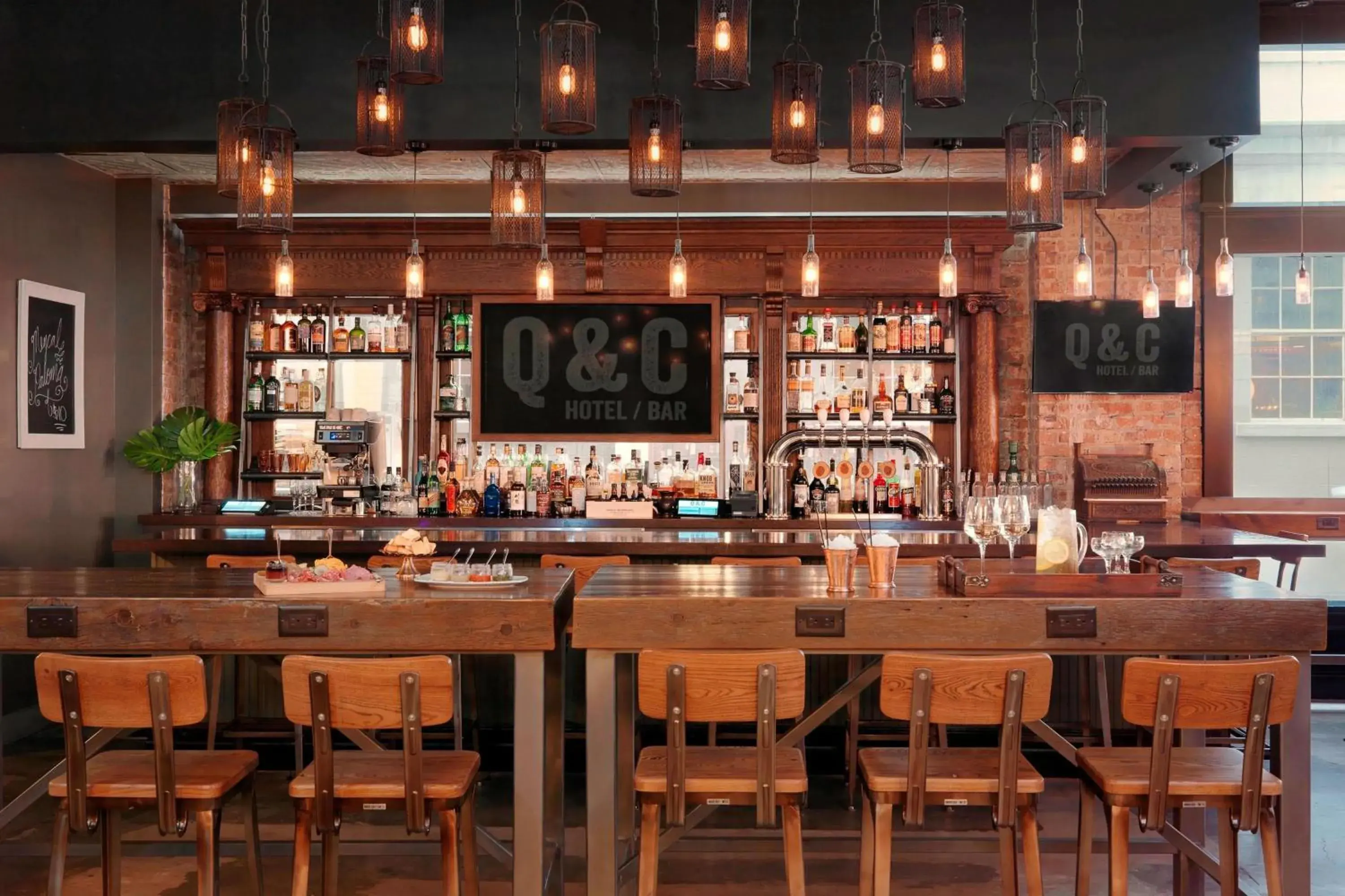 Lounge or bar in Q&C Hotel and Bar New Orleans, Autograph Collection Lounge or bar in Q&C Hotel and Bar New Orleans, Autograph Collection
