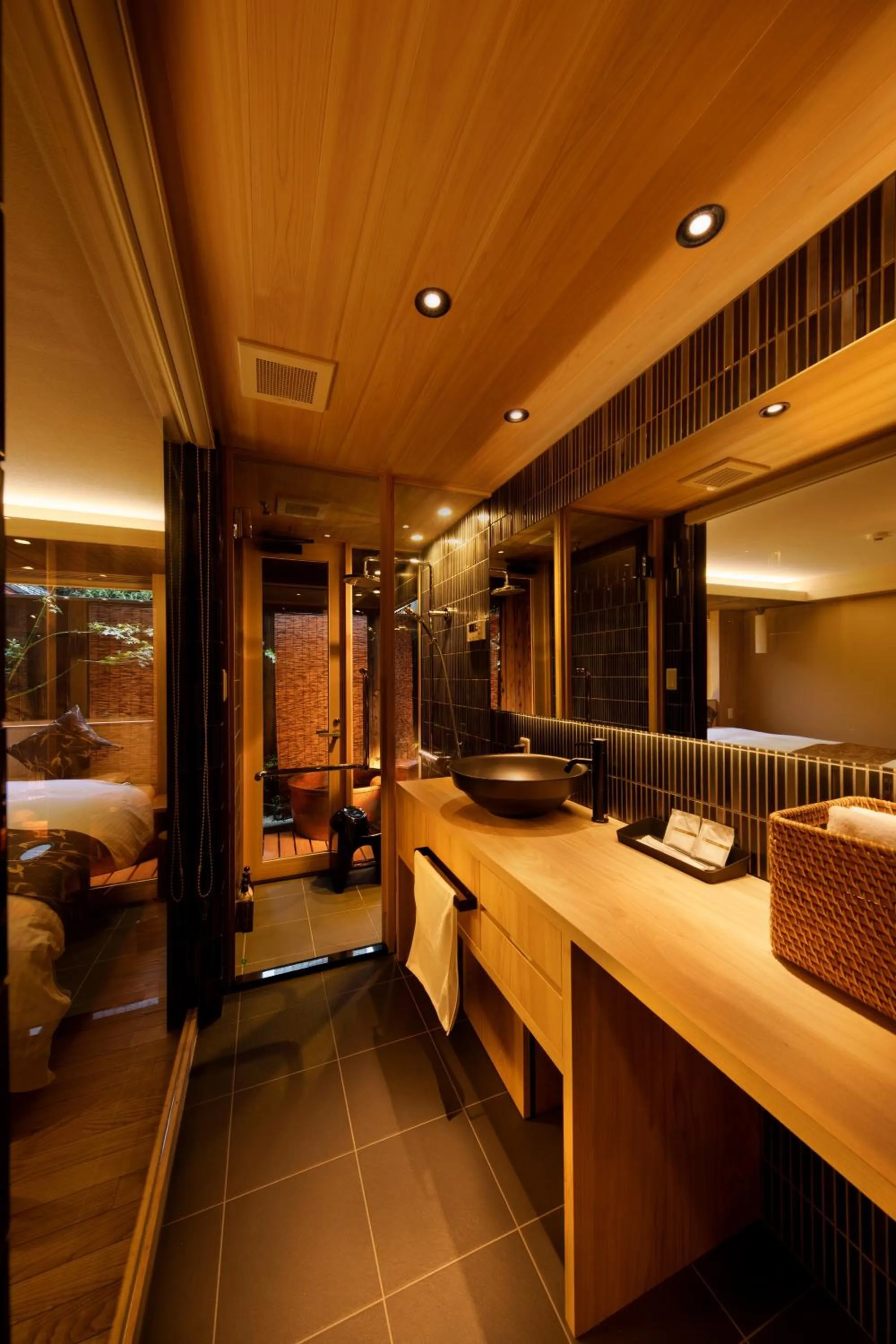 Bathroom in Kanade Matsubara-Gokomachi