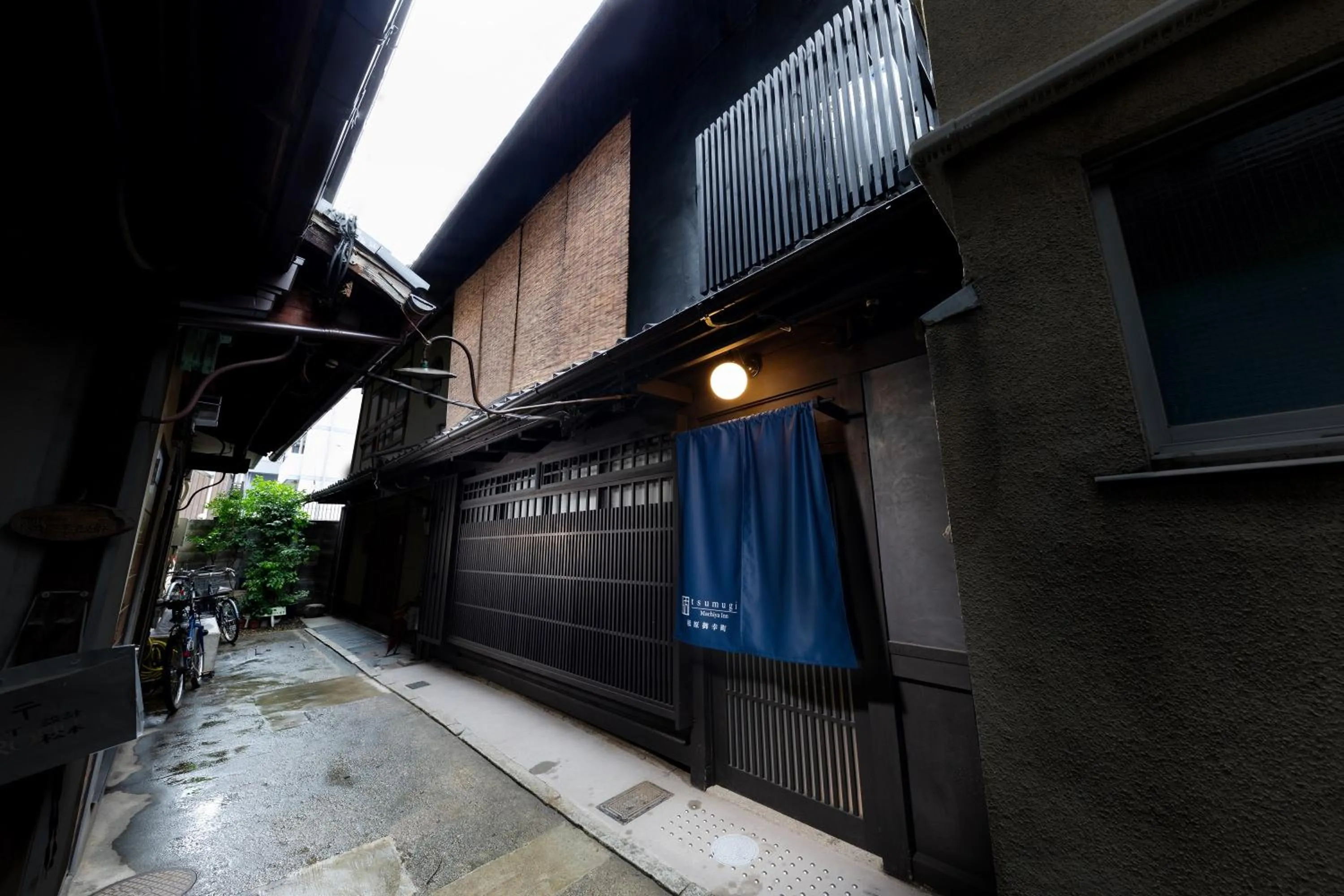 Facade/entrance in Kanade Matsubara-Gokomachi