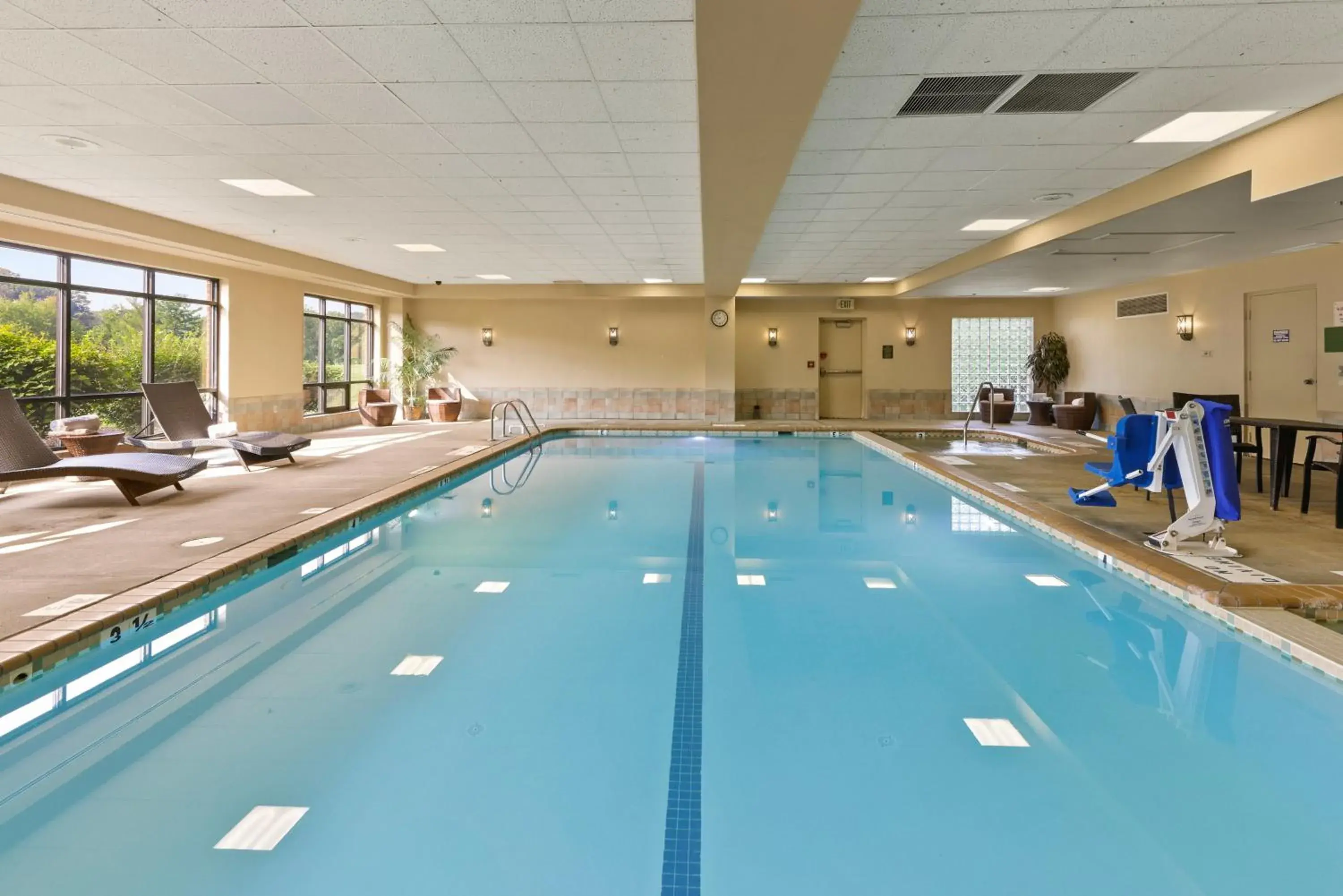 Swimming pool in Turf Valley Resort Swimming pool in Turf Valley Resort