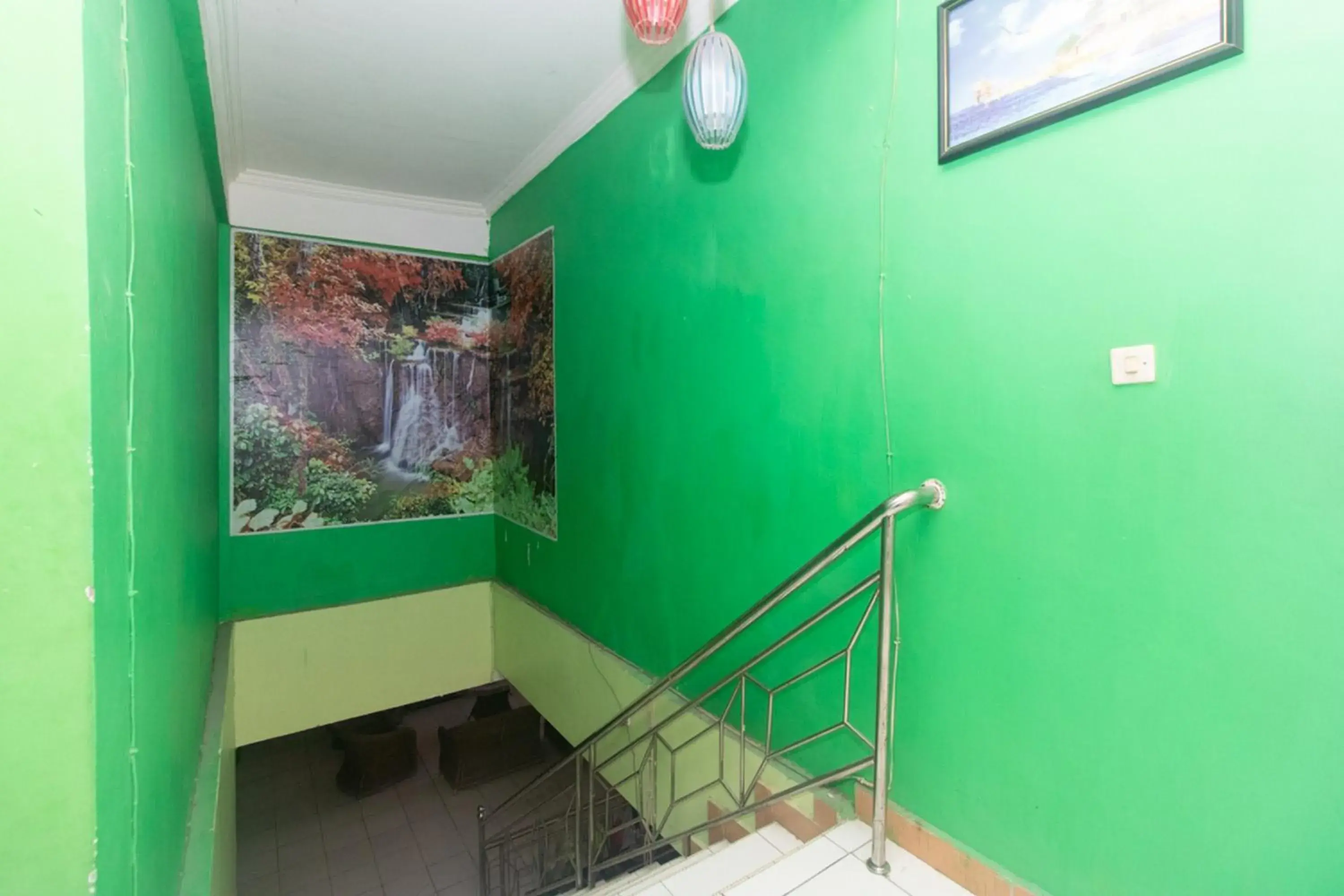 Facade/entrance in RedDoorz @ Frans Seda Kupang Facade/entrance in RedDoorz @ Frans Seda Kupang