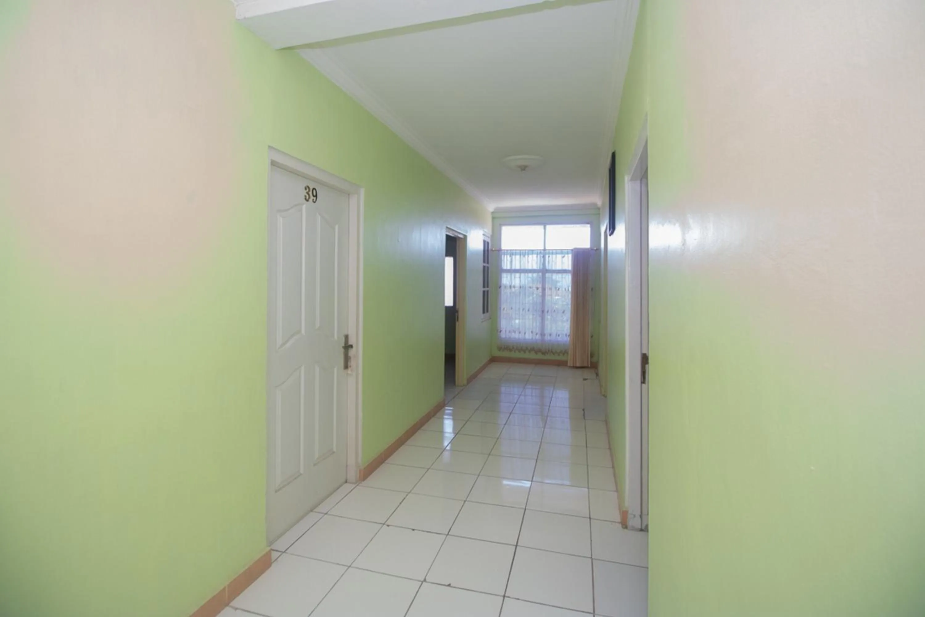 Facade/entrance in RedDoorz @ Frans Seda Kupang