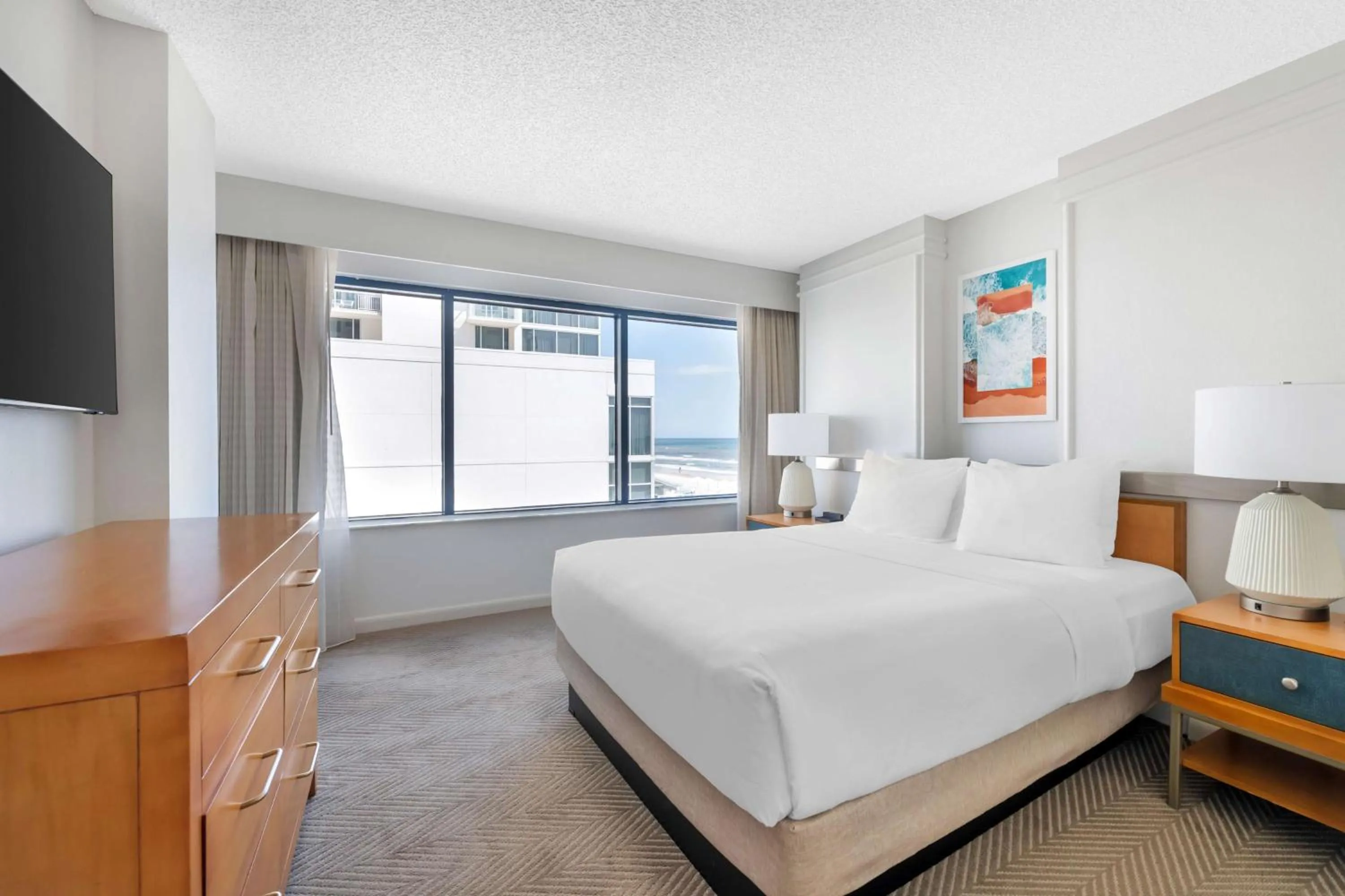 Photo of the whole room, Bed in Hilton Vacation Club Daytona Beach Regency