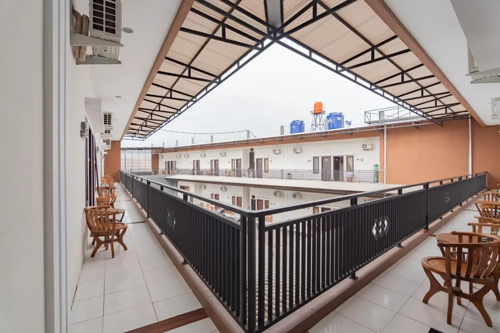 Property building in RedDoorz near Universitas Siliwangi Tasikmalaya Property building in RedDoorz near Universitas Siliwangi Tasikmalaya