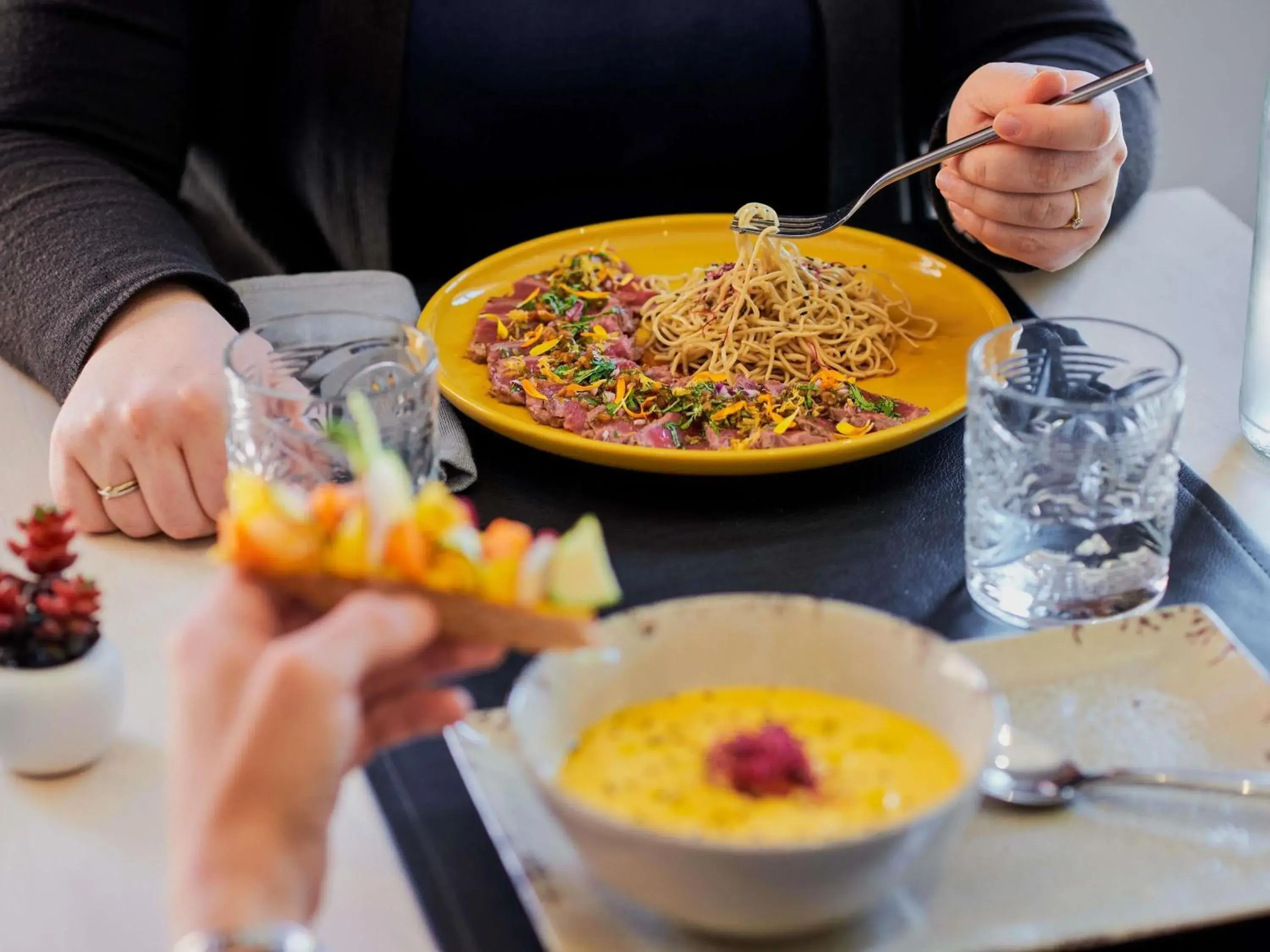 Restaurant/places to eat in ibis Sisteron Restaurant/places to eat in ibis Sisteron