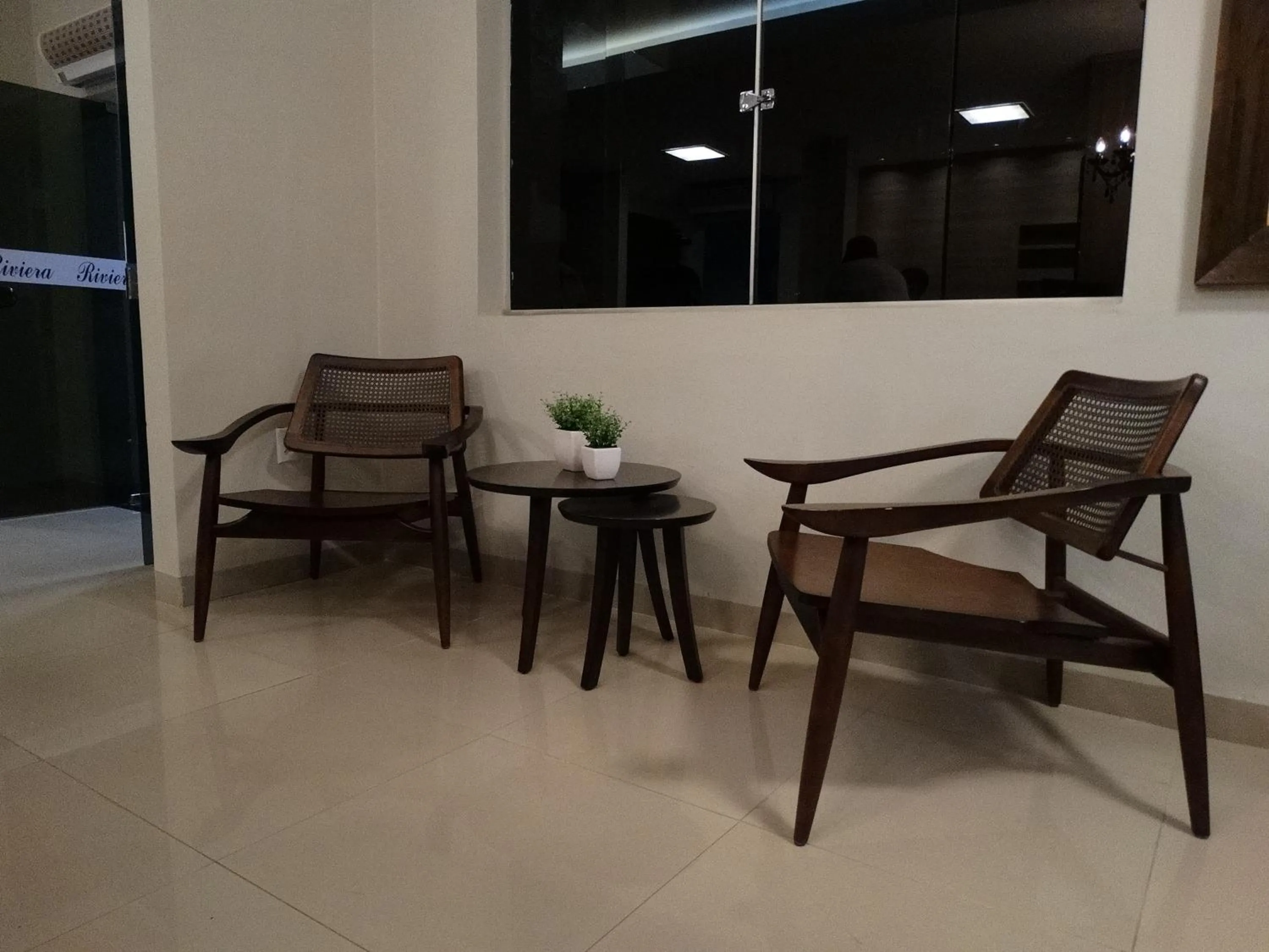 Seating area in Riviera Pantanal Hotel