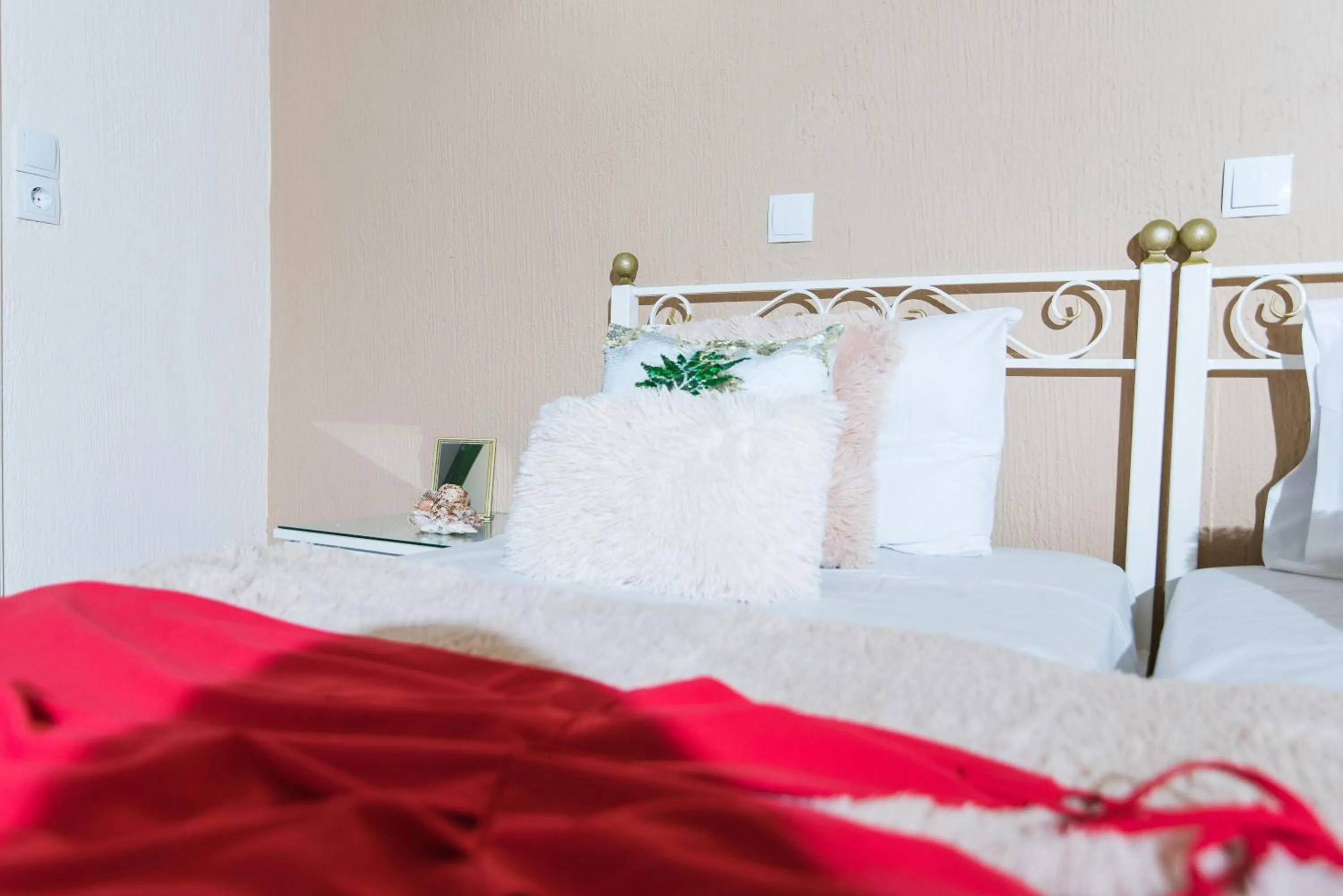 Bed in Oasis Studios