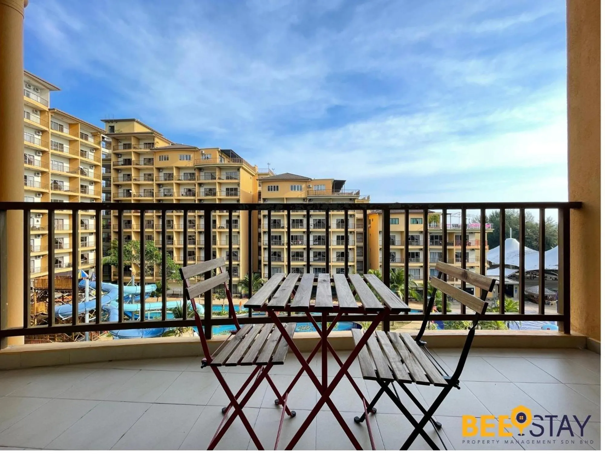 Balcony/Terrace in Gold Coast Morib Themepark View Studio