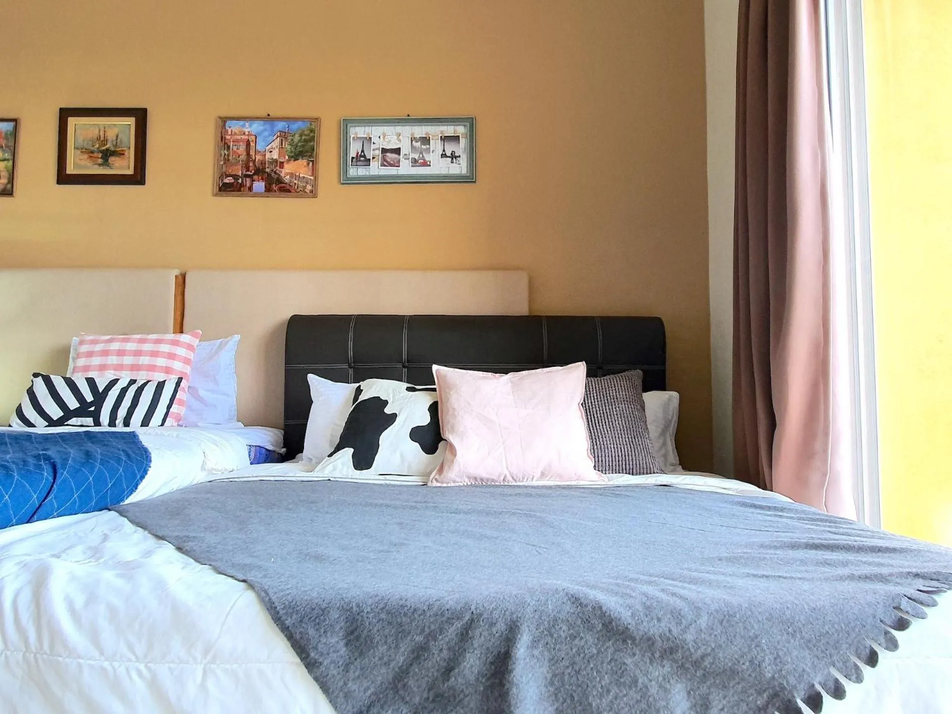 Bed in Gold Coast Morib Themepark View Studio