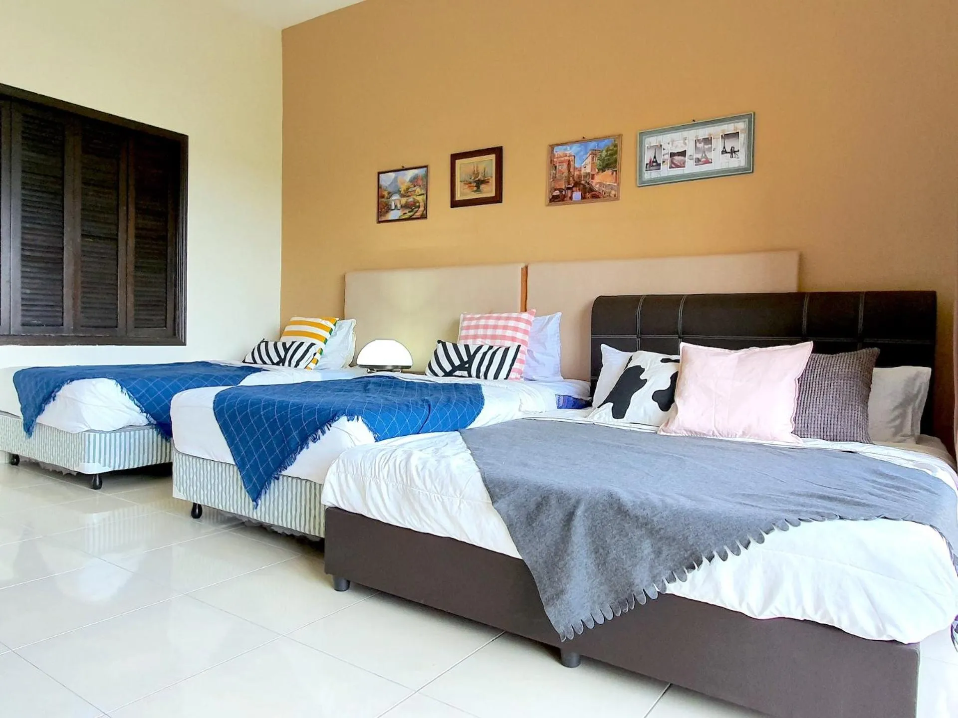 Bed in Gold Coast Morib Themepark View Studio