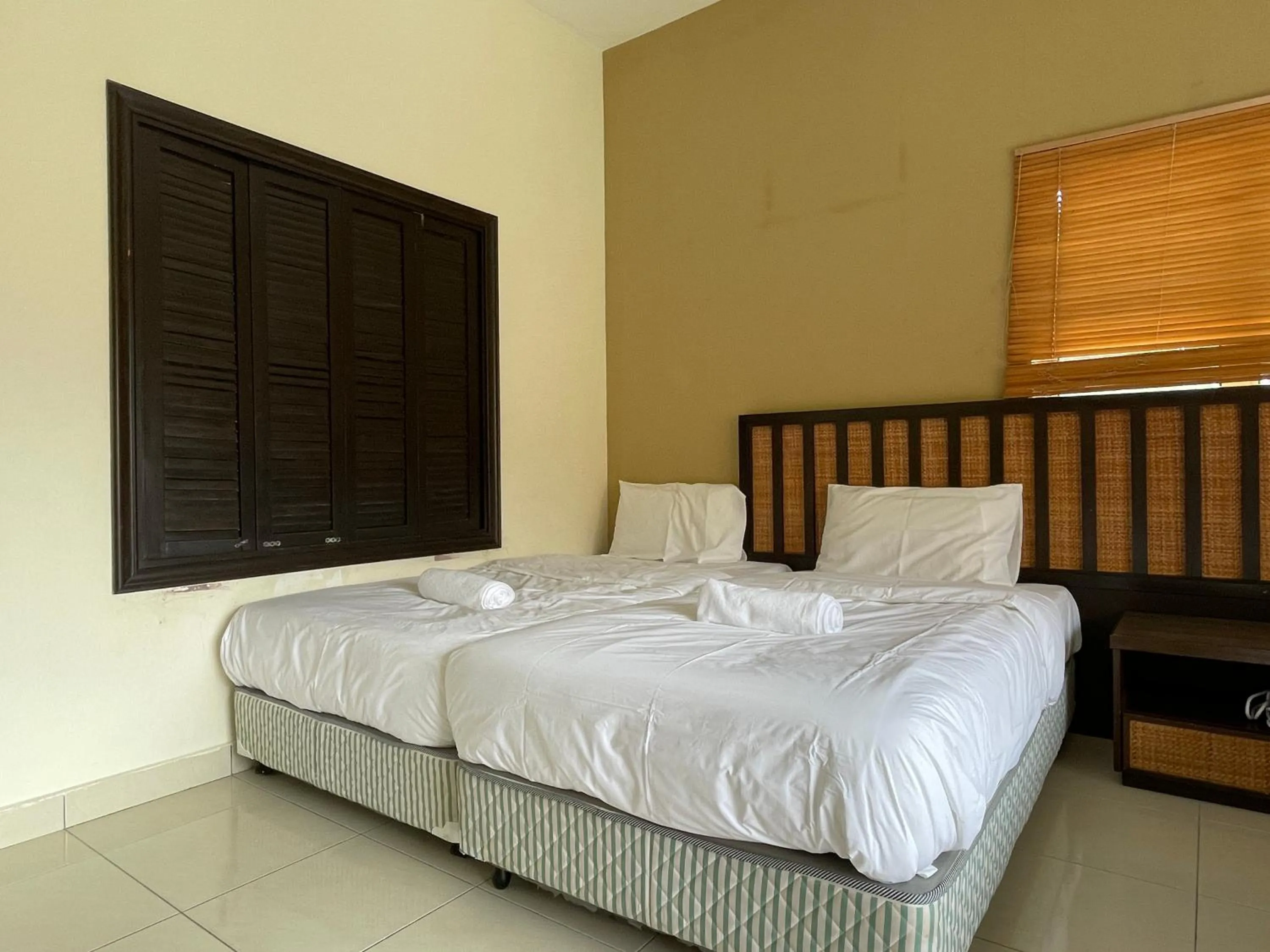 Bed in Gold Coast Morib Themepark View Studio