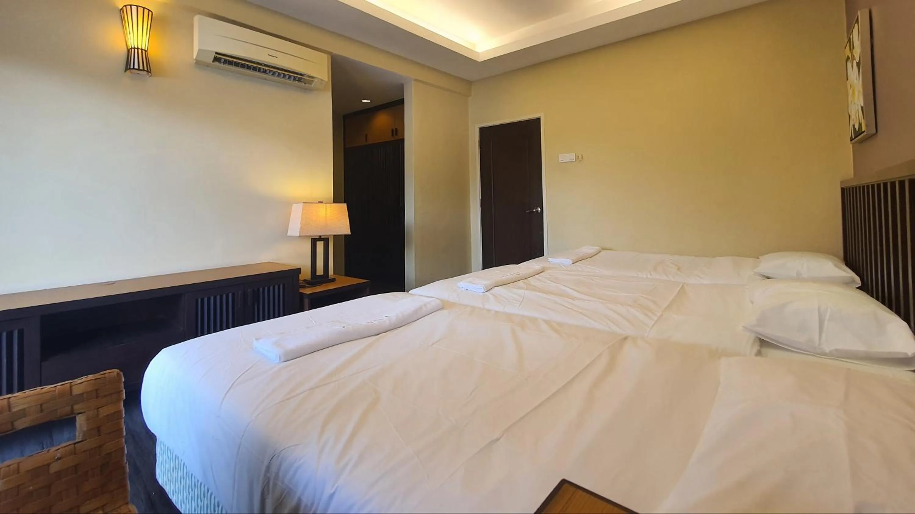 Bed in Gold Coast Morib Themepark View Studio