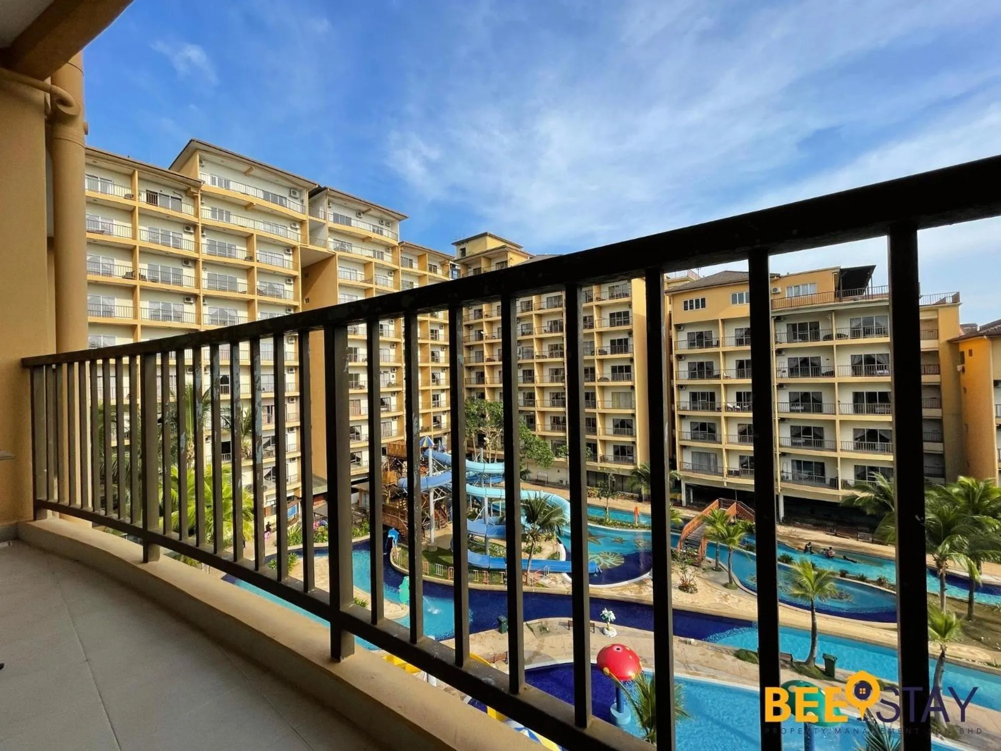 Balcony/Terrace in Gold Coast Morib Themepark View Studio