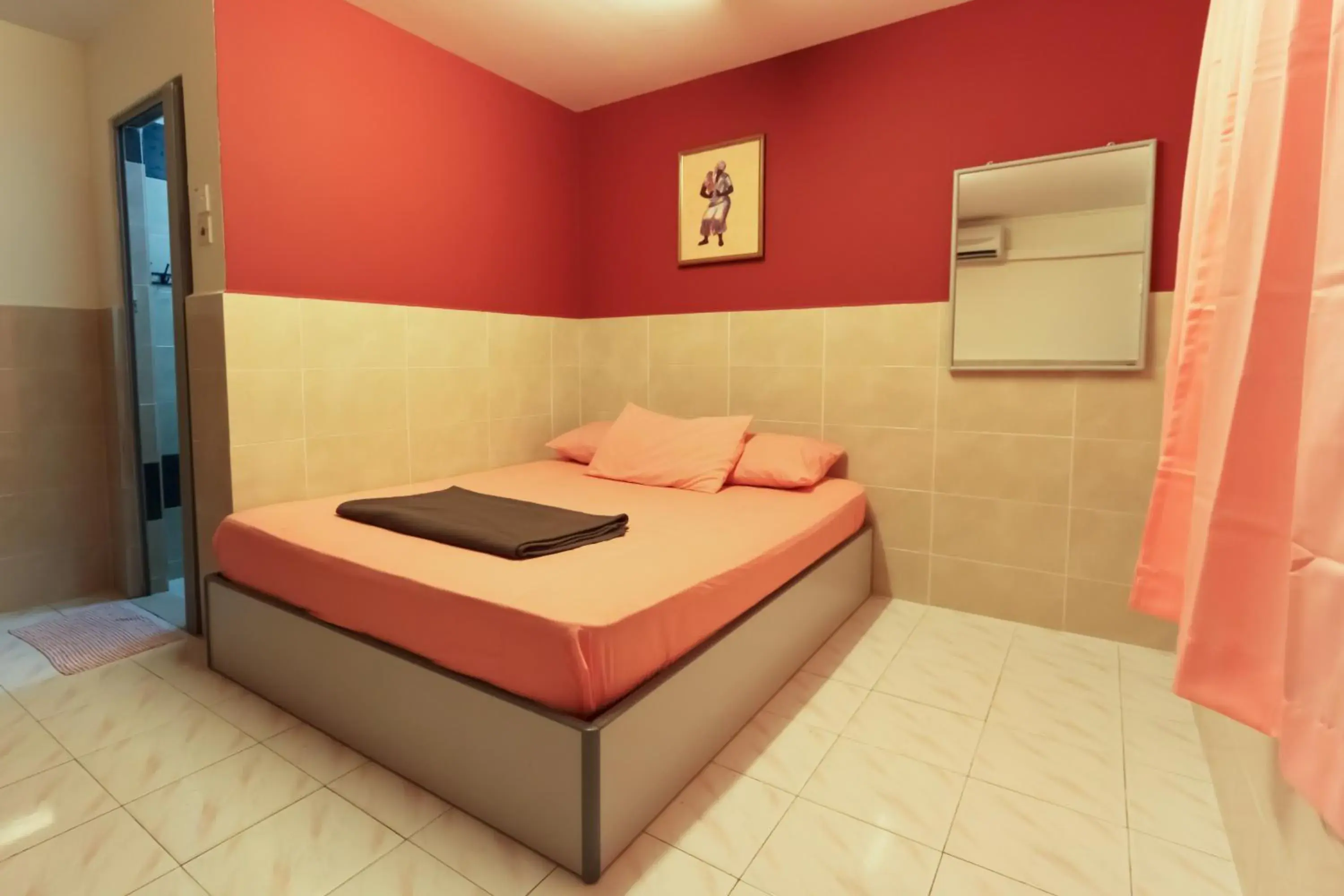 Bed in Fairway Hotel Bed in Fairway Hotel