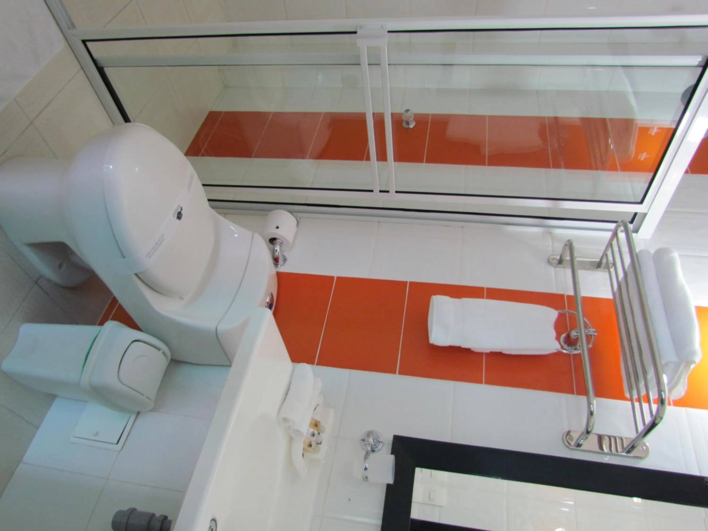 Bathroom in Hotel Iraqúa