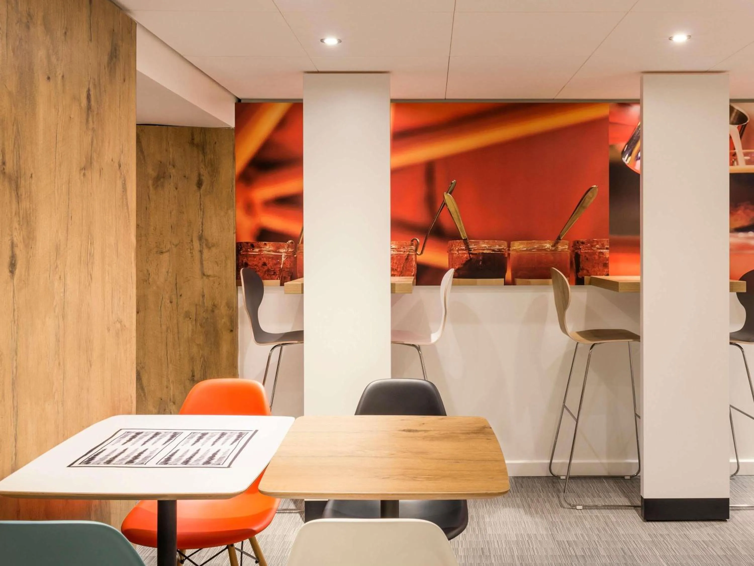 Breakfast in ibis Paris Père Lachaise