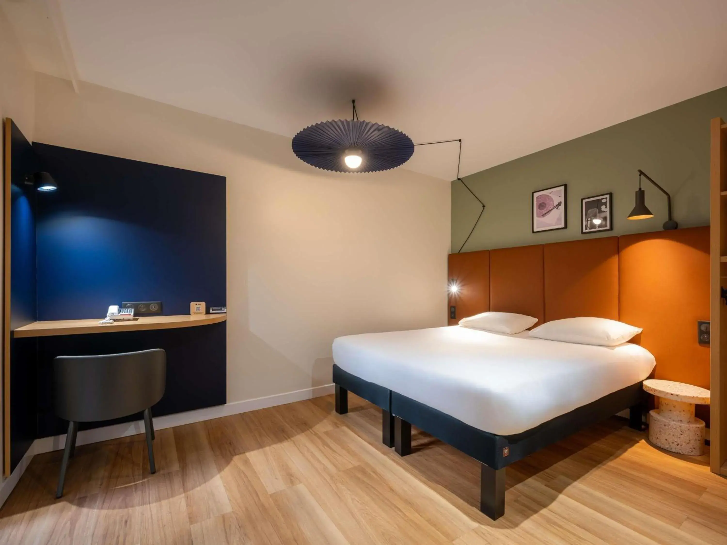 Bedroom, Bed in ibis Paris Père Lachaise Bedroom, Bed in ibis Paris Père Lachaise