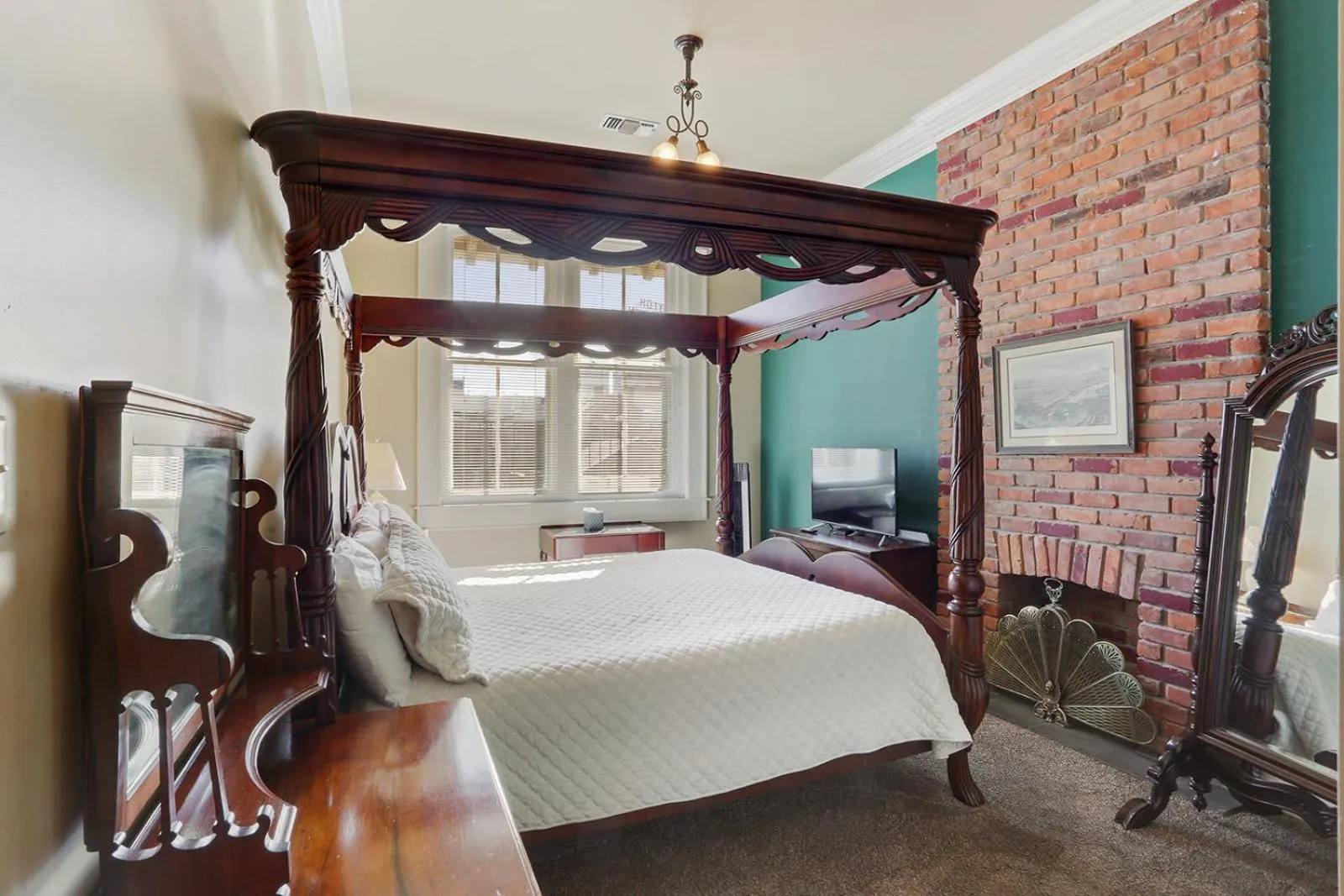 Bed in Grenoble House