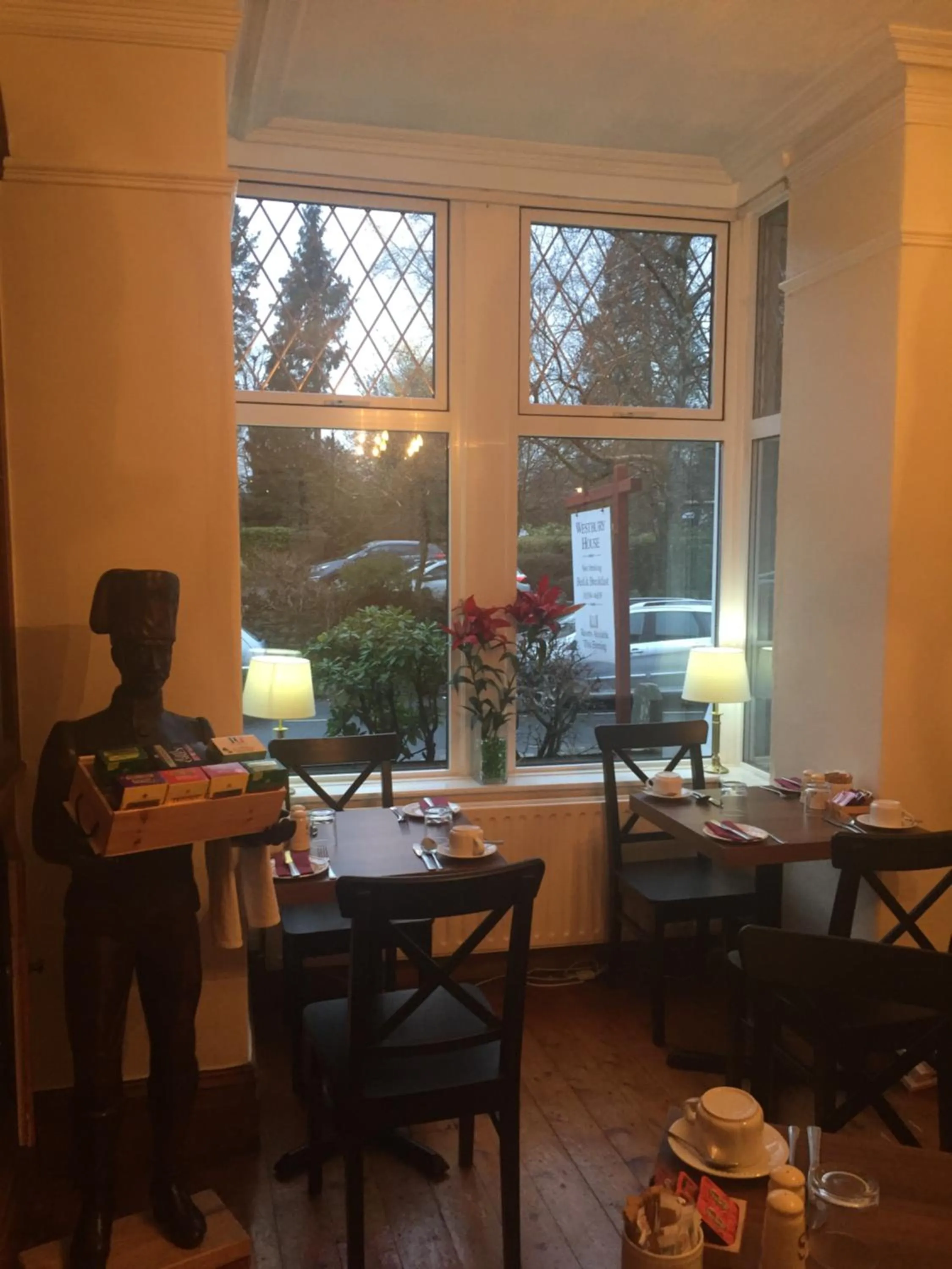 Breakfast in Westbury House