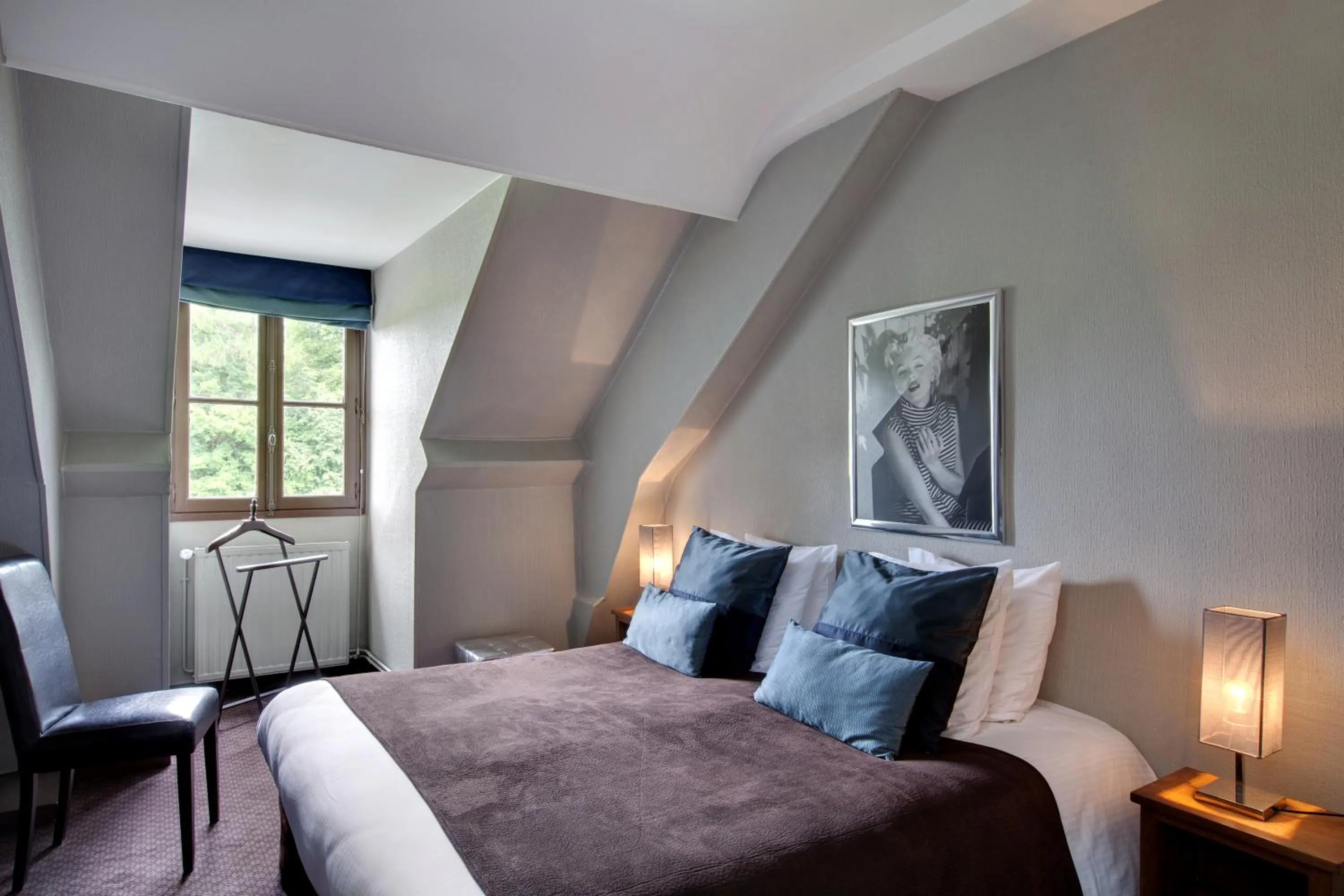 Bed in Le Pavillon De Gouffern